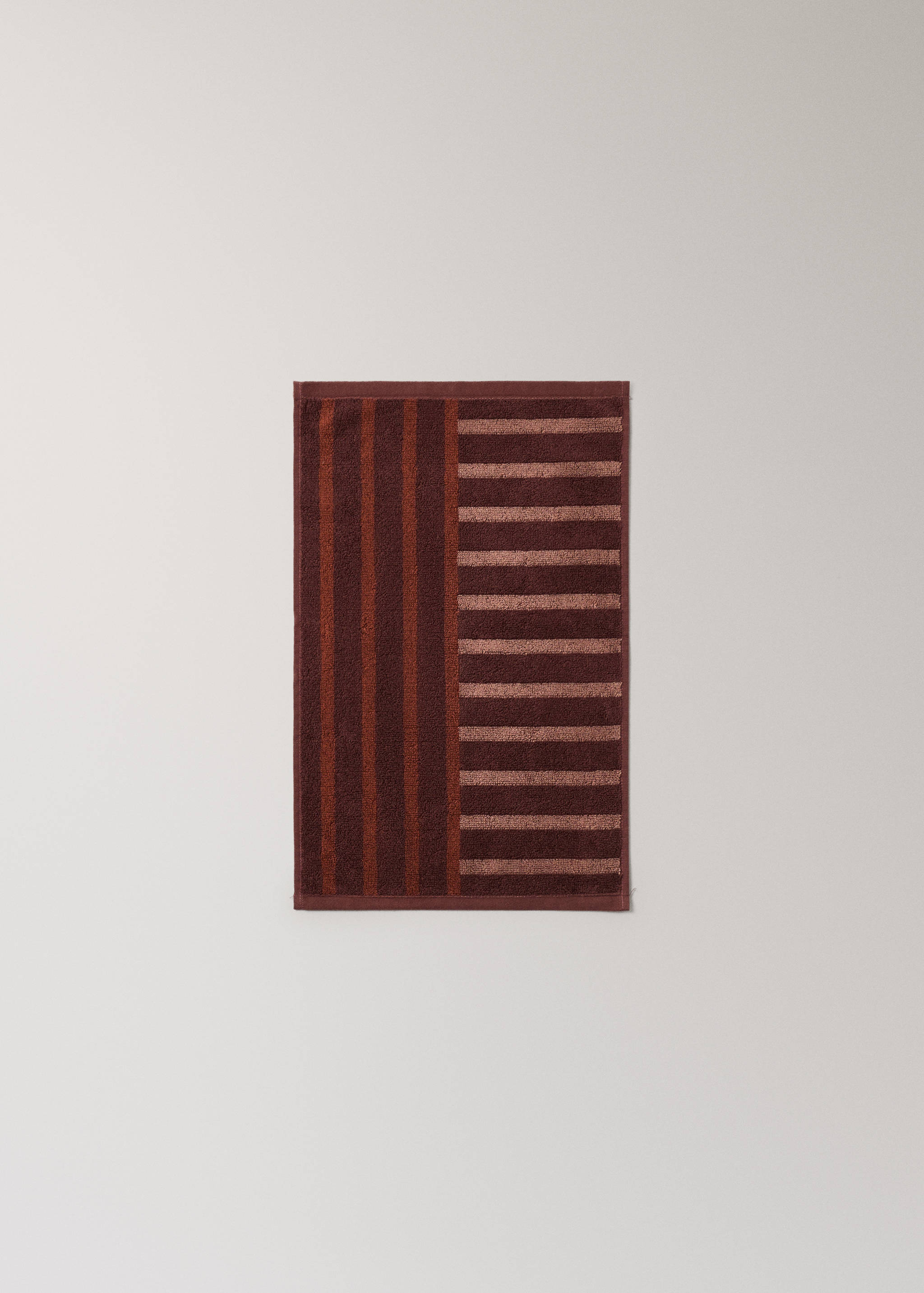 Cotton guest towel with two-tone stripes - Details of the article 4