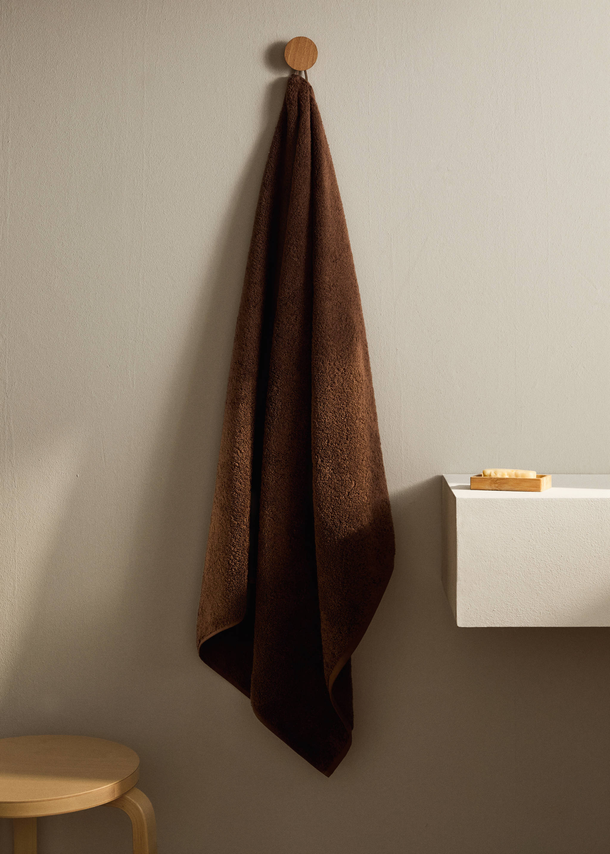 Soft cotton bath towel - General plane