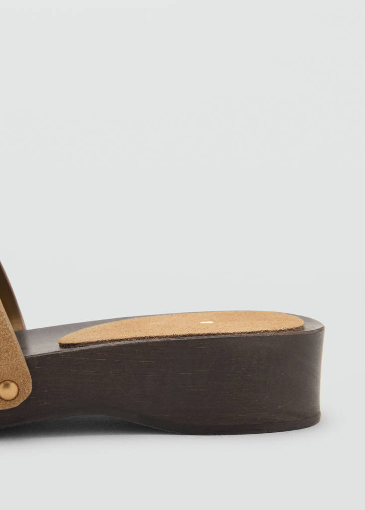 Suede sandals with wooden sole — Sand