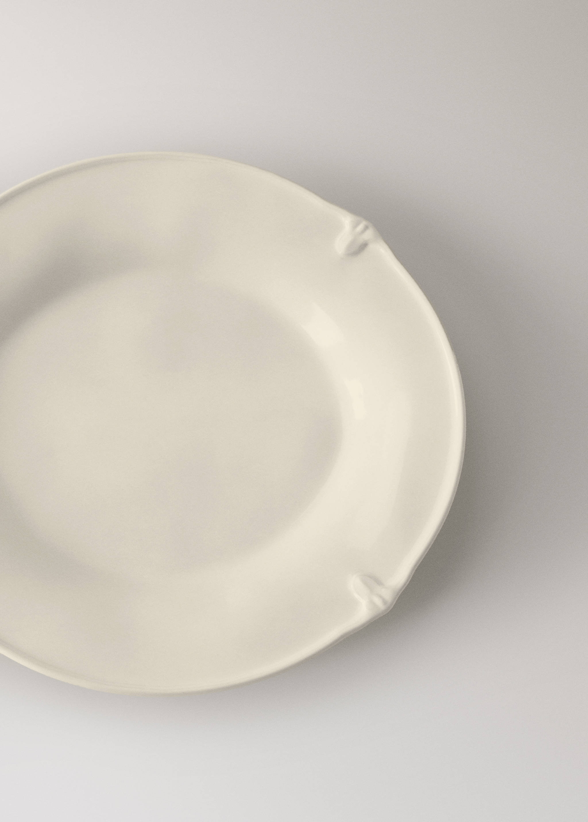 Oval stoneware dessert plate - Details of the article 2
