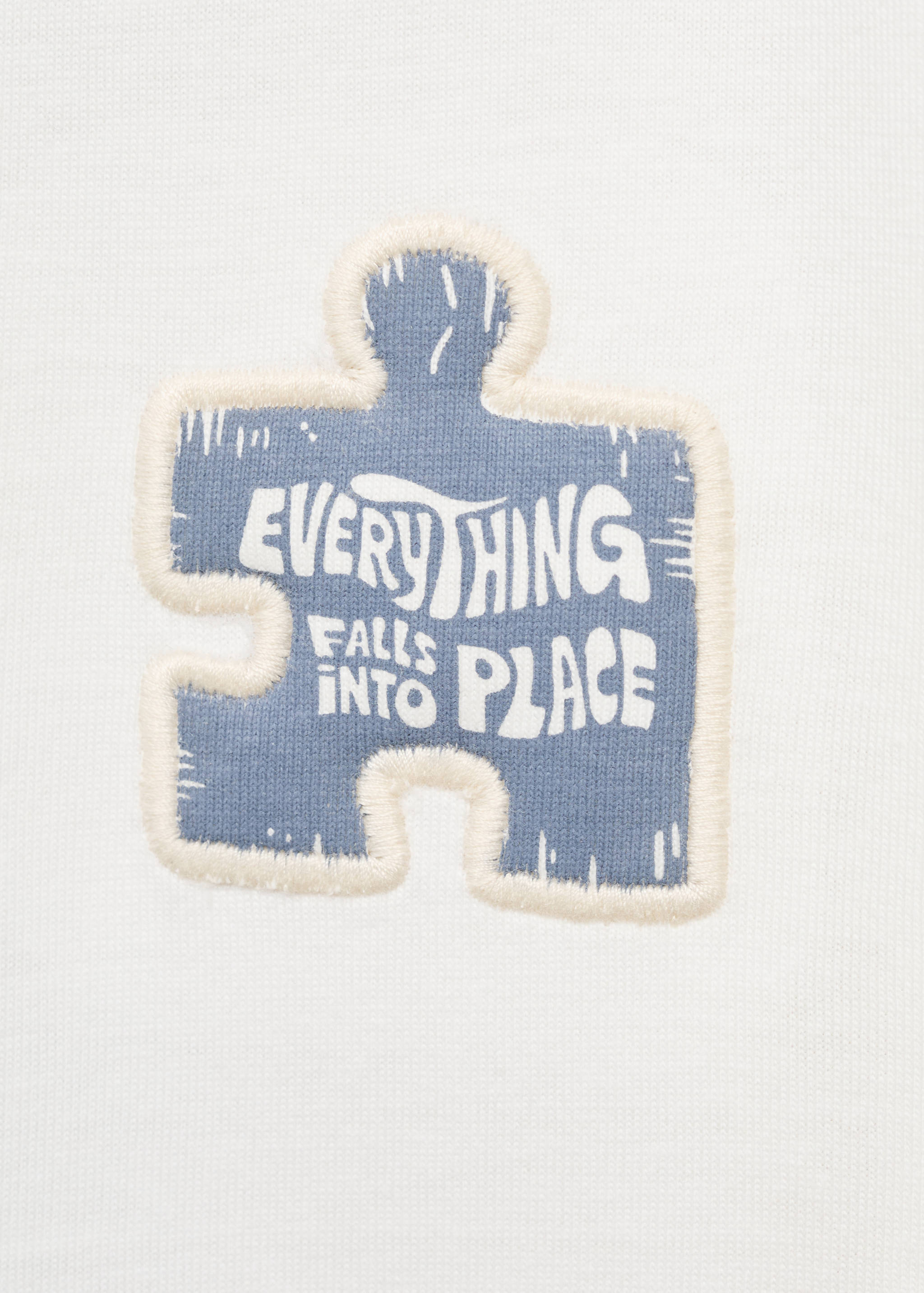 Textured embroidered t-shirt - Details of the article 8