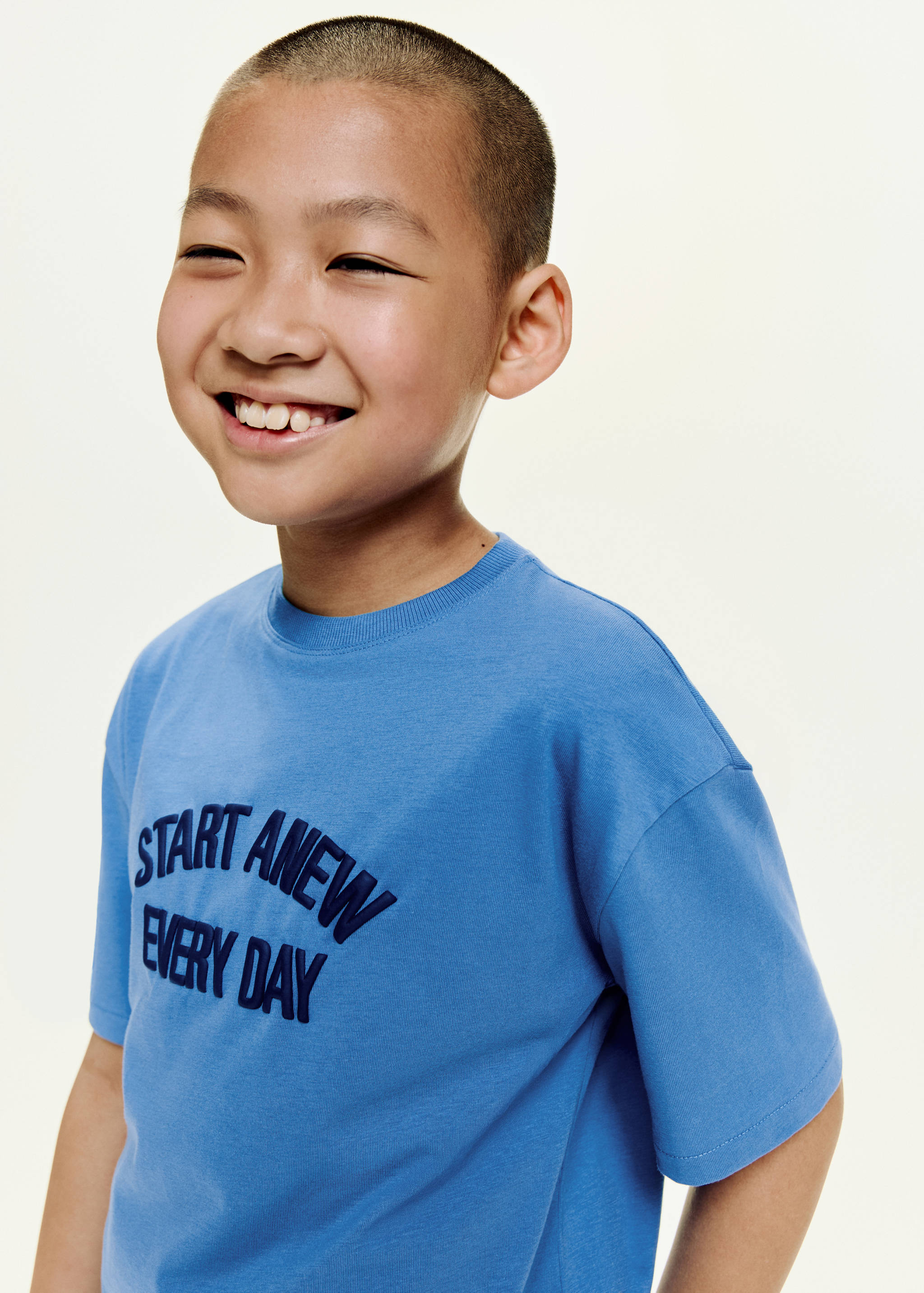 Embossed design T-shirt - Details of the article 1