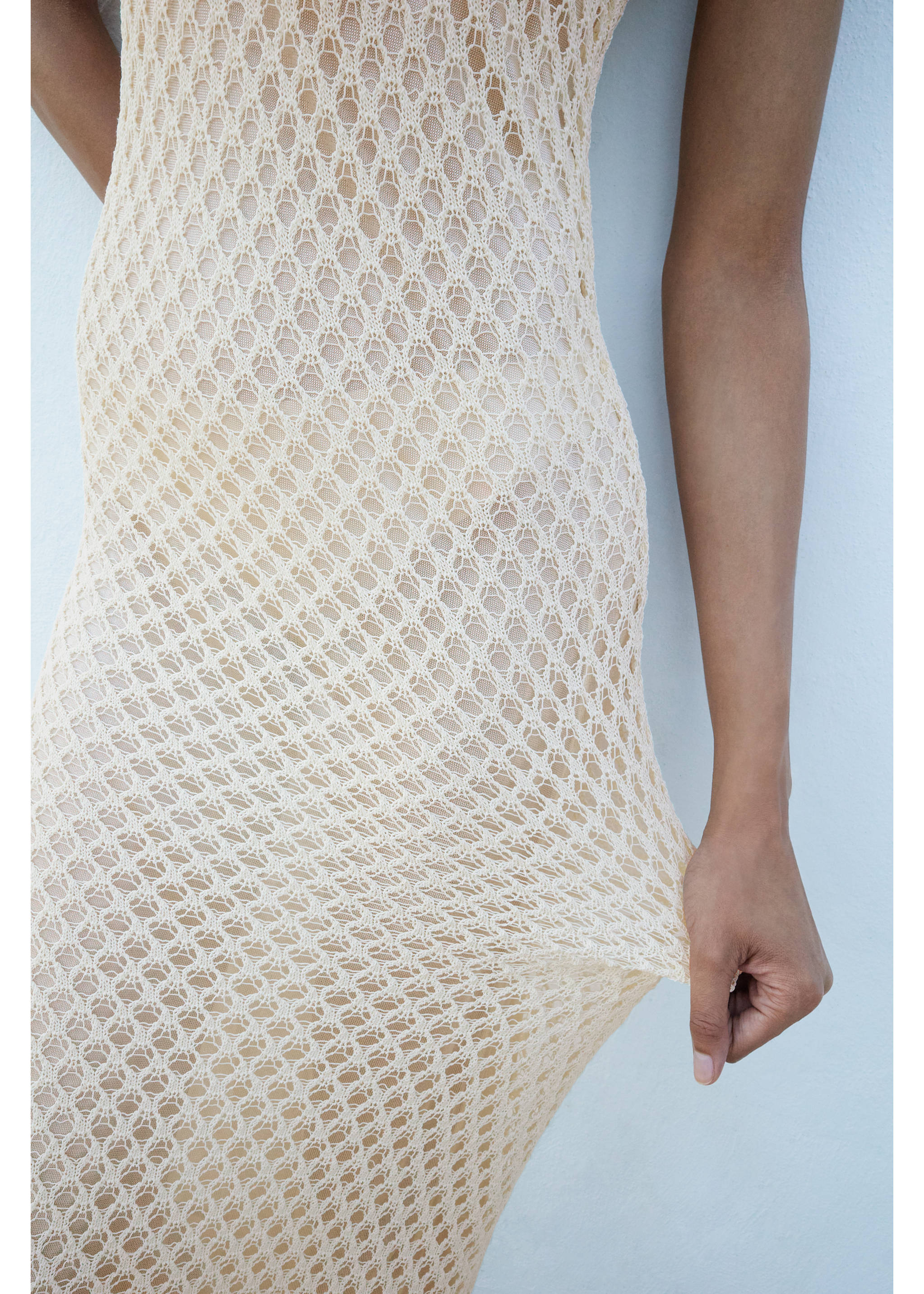 Crochet long dress - Details of the article 7, Ecru. Ref: 17022904-00.