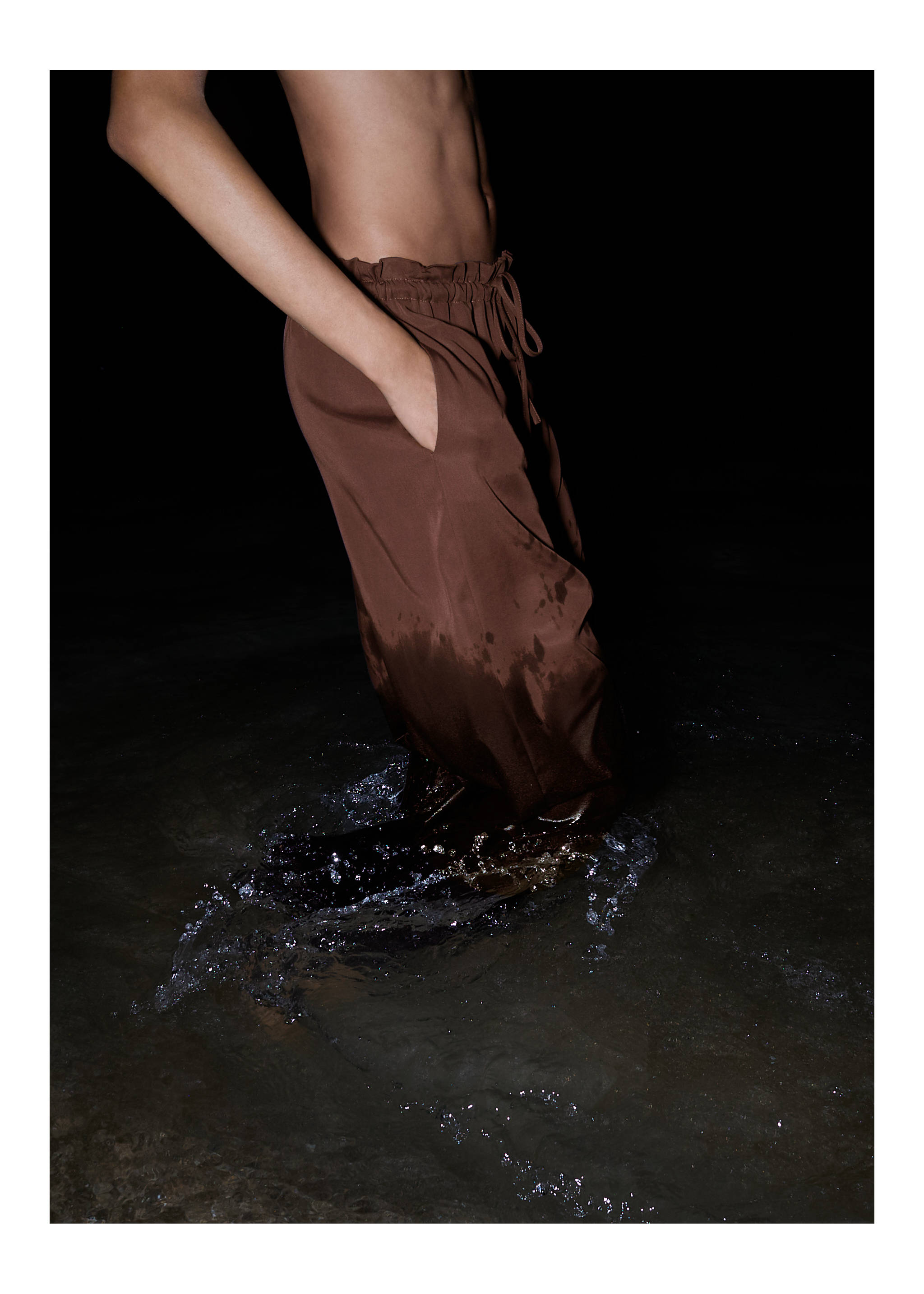 Lyocell wide leg trousers with drawstring - Details of the article 7, Chocolate. Ref: 17022906-00.