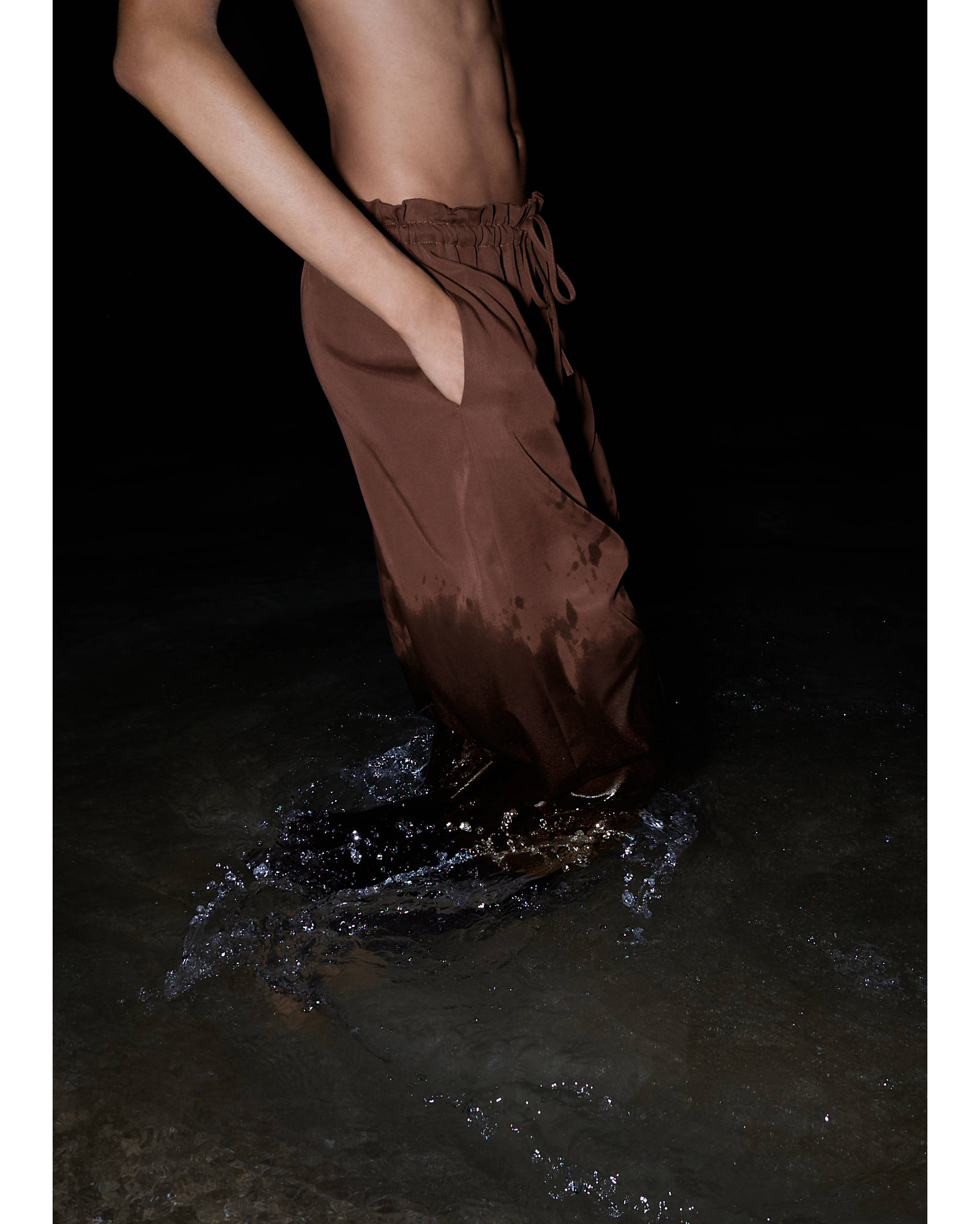 Lyocell wide leg trousers with drawstring - Details of the article 7