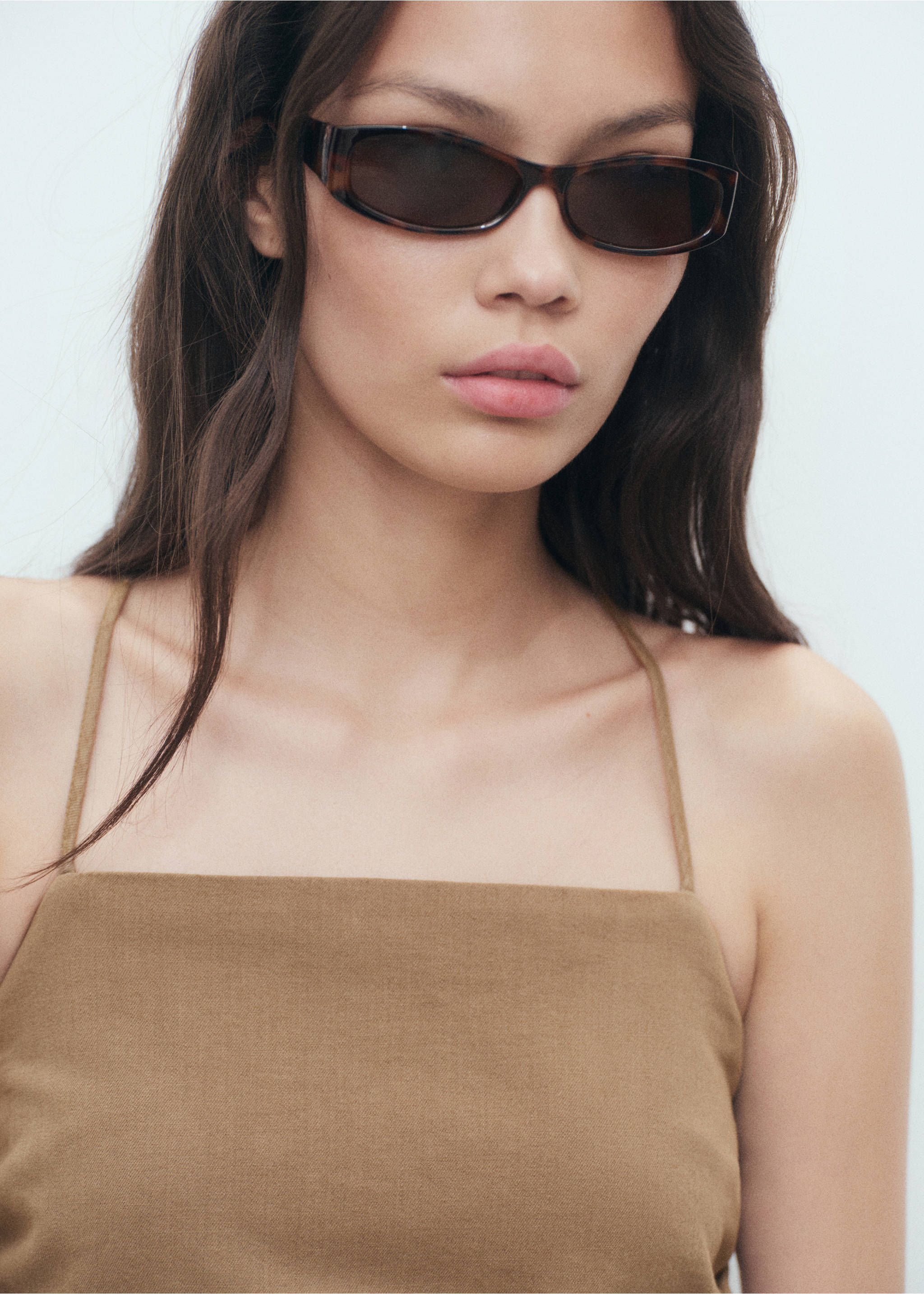 Cross-back draped top - Details of the article 1, Sand. Ref: 17022908-00.