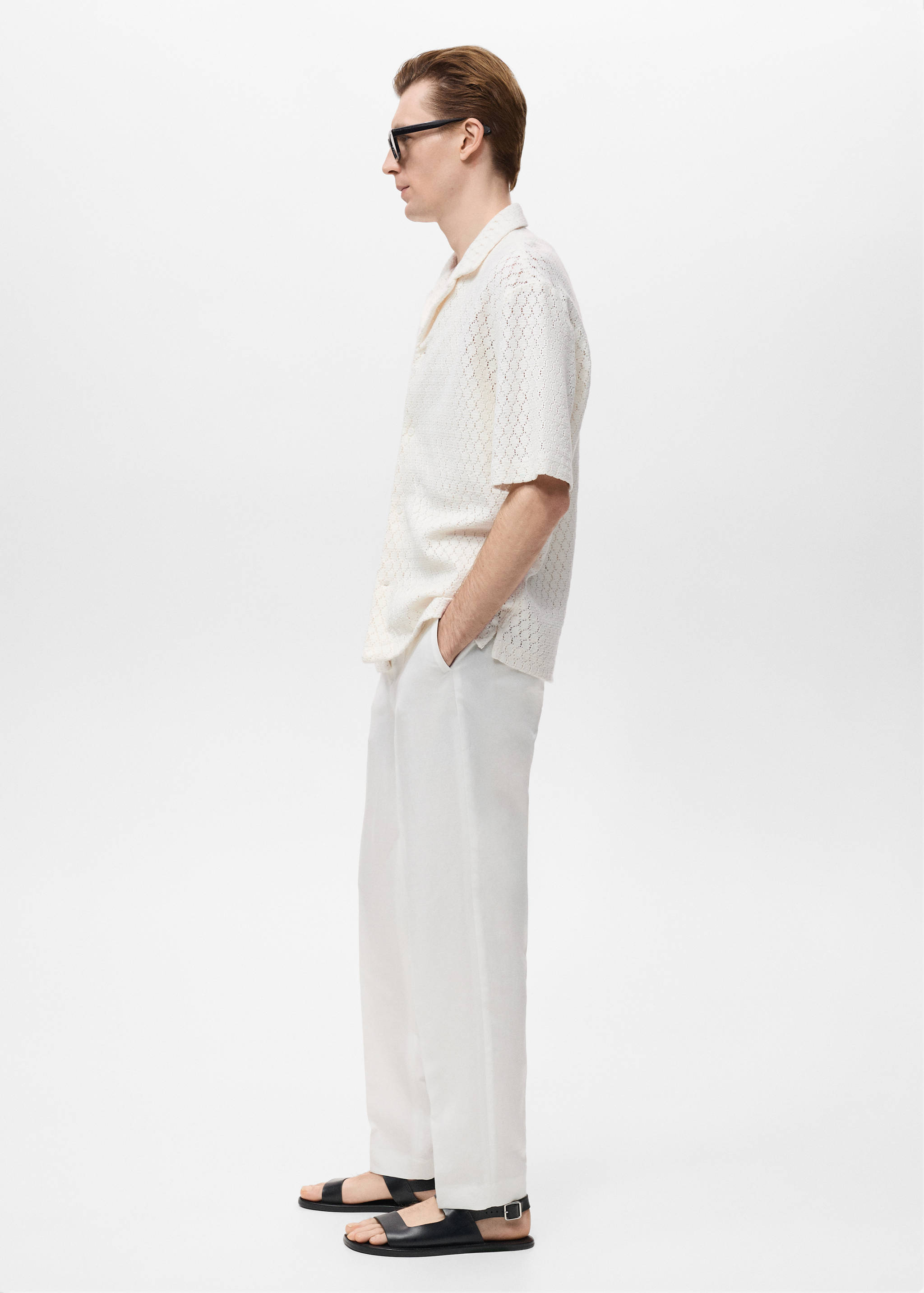 بلوزة قطنية مخرمة - تفاصيل المنتج 2