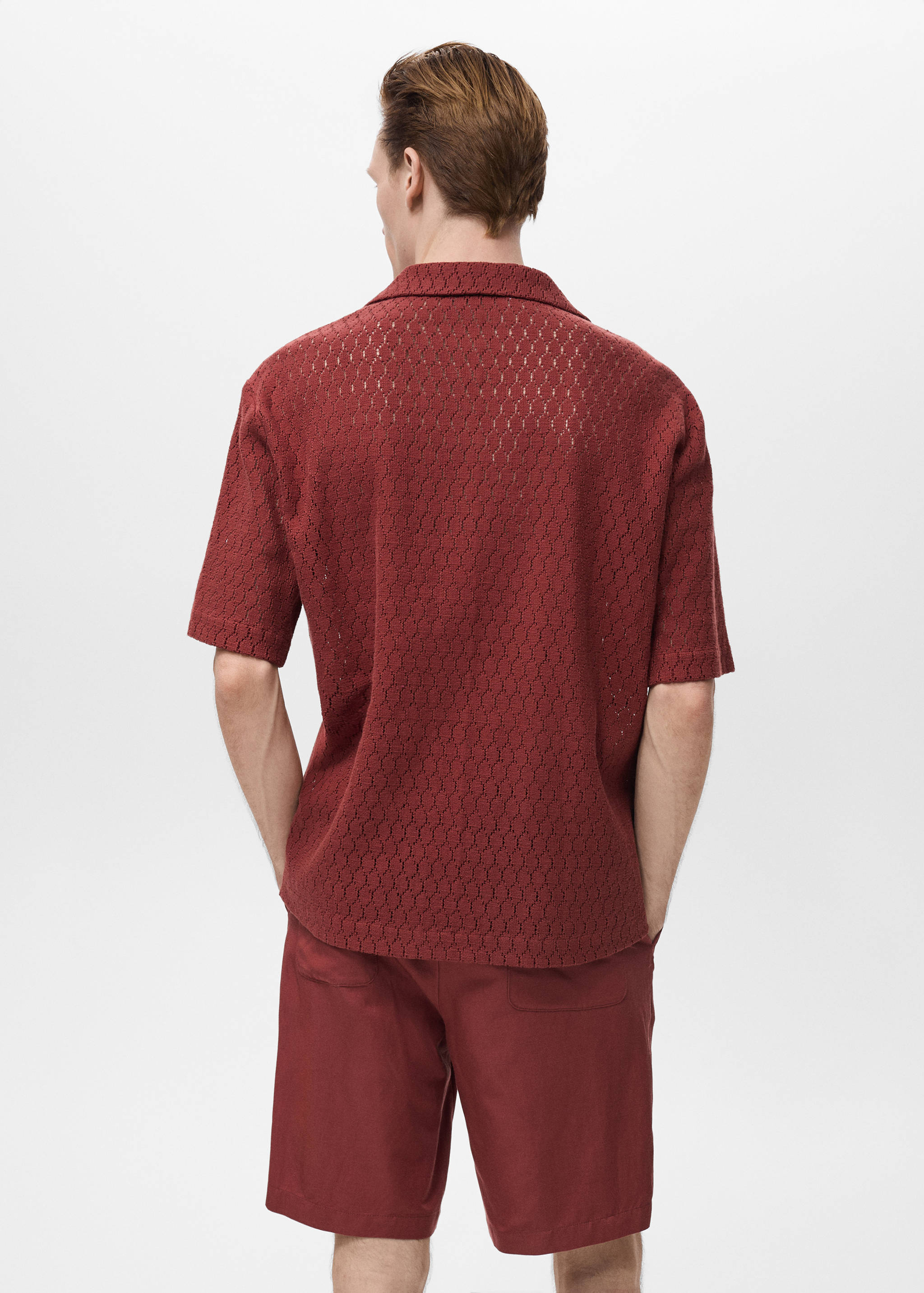 بلوزة قطنية مخرمة - الجهة الخلفية للمنتج