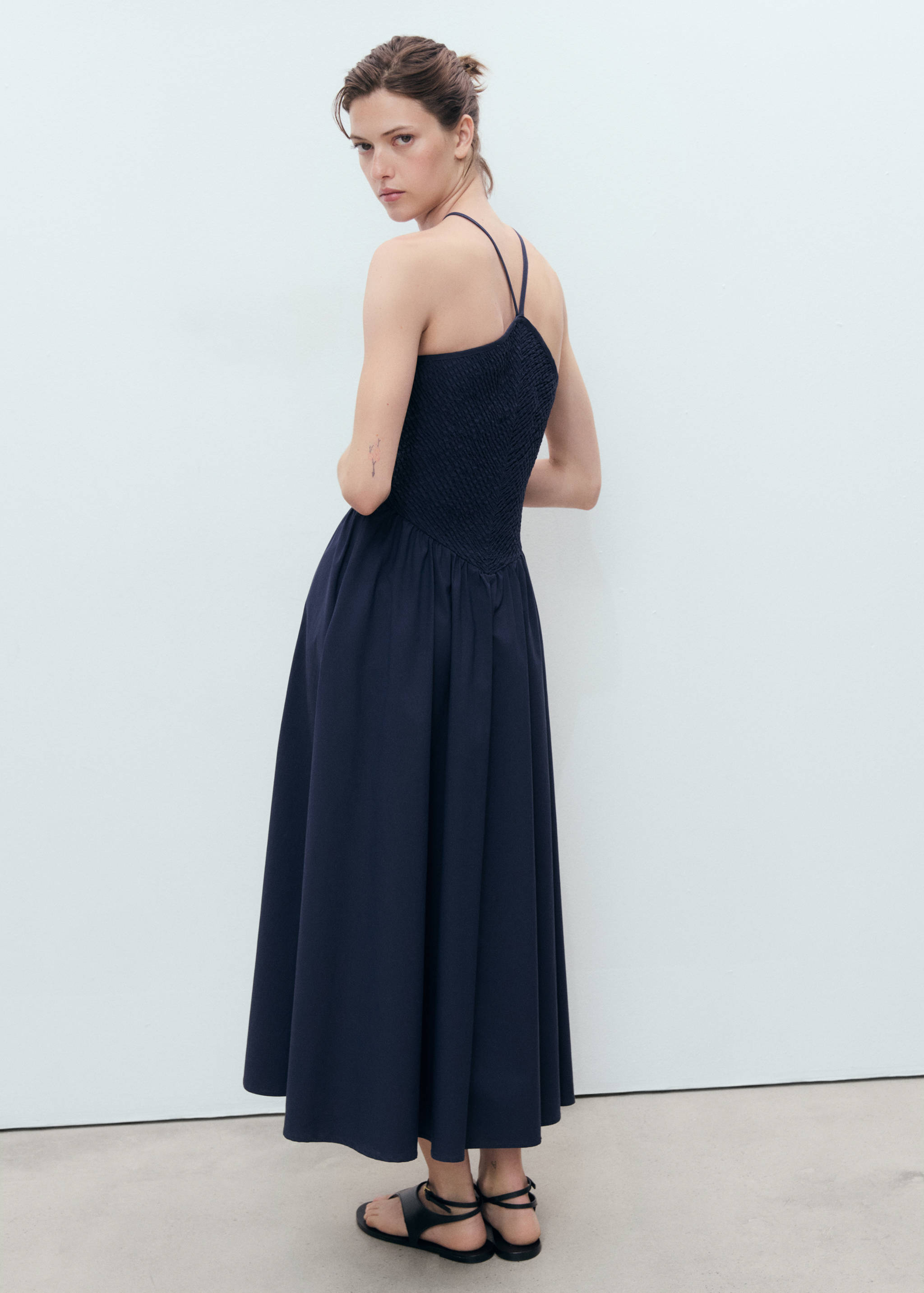 Combined halter-neck dress - Reverse of the article