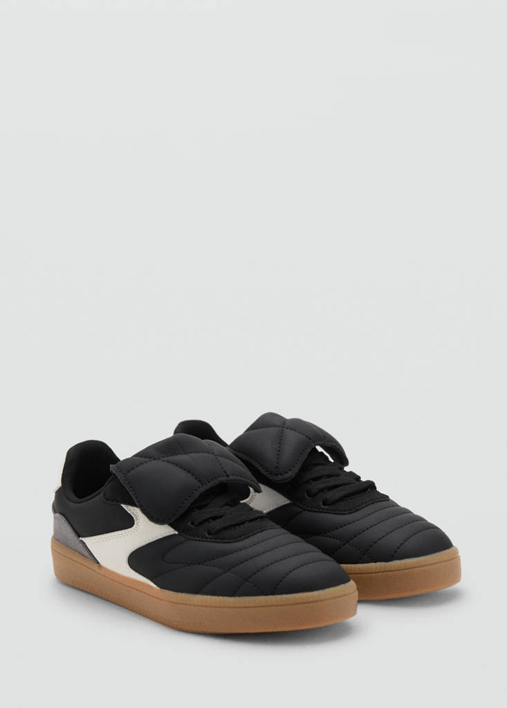 Trainers with folded tongue — Black