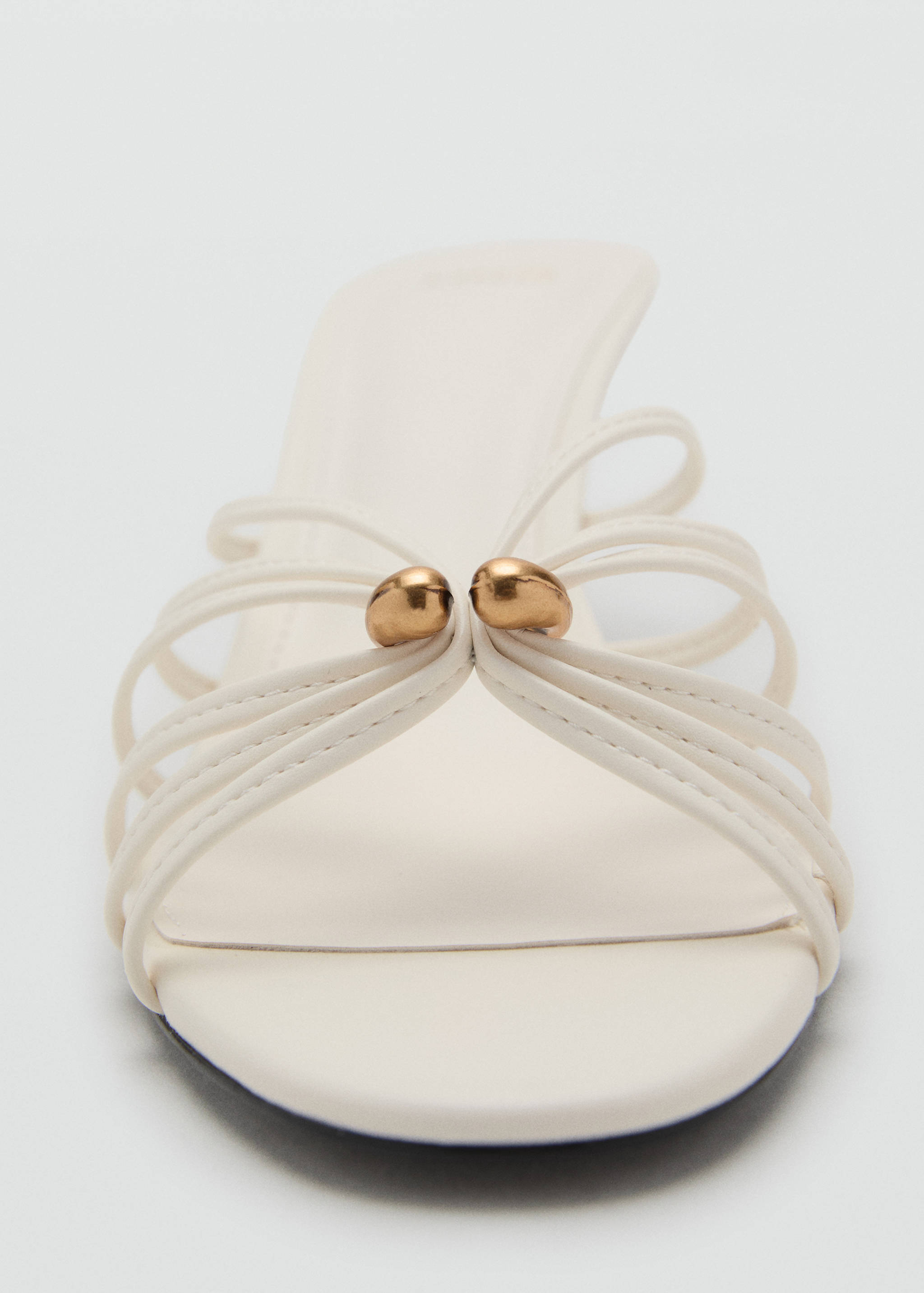 Sandália de salto kitten com detalhe metálico - Pormenor do artigo 3