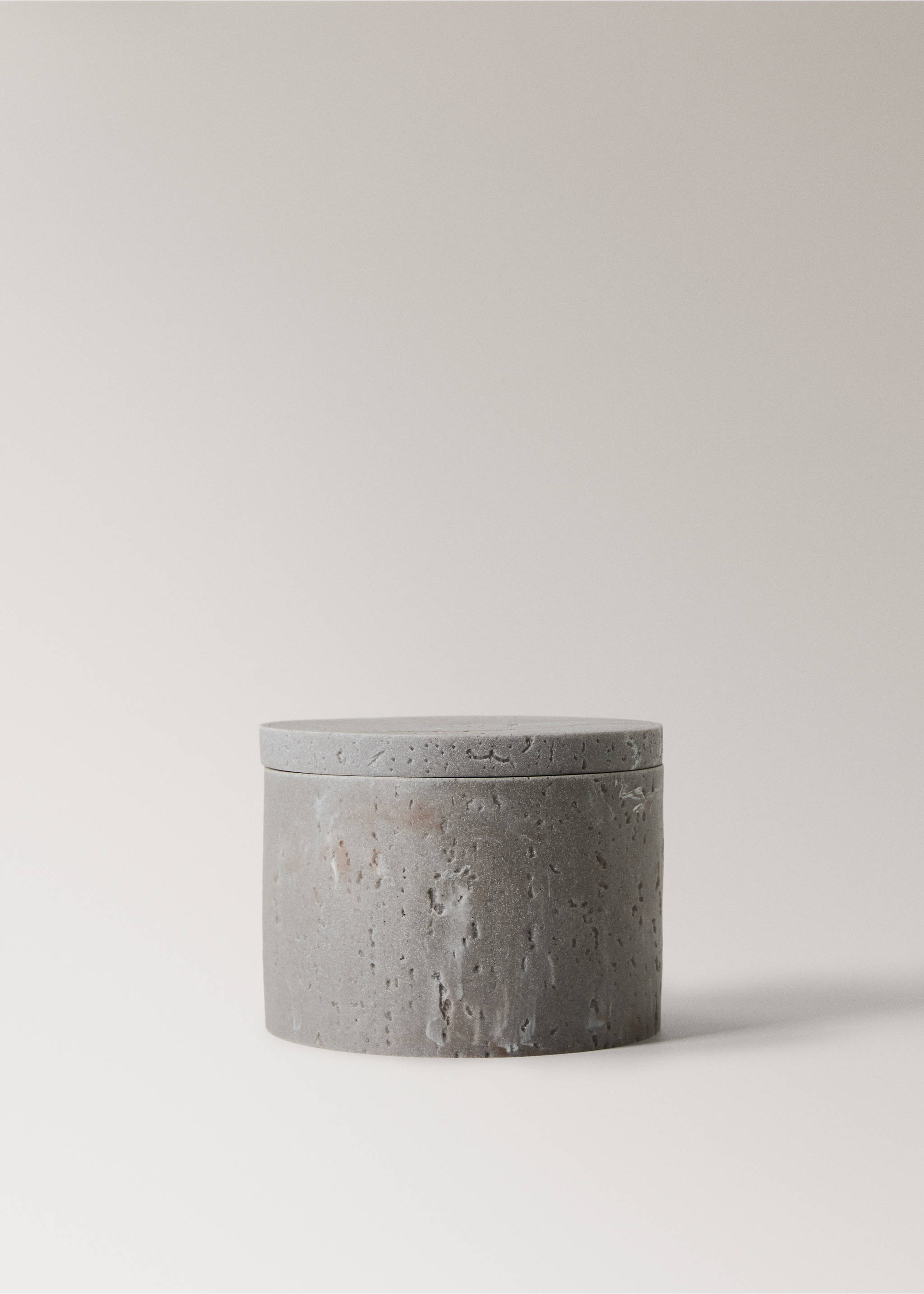 Medium resin bathroom container with marble effect - Article without model, Light/Pastel Grey. Ref: 17022921-00.