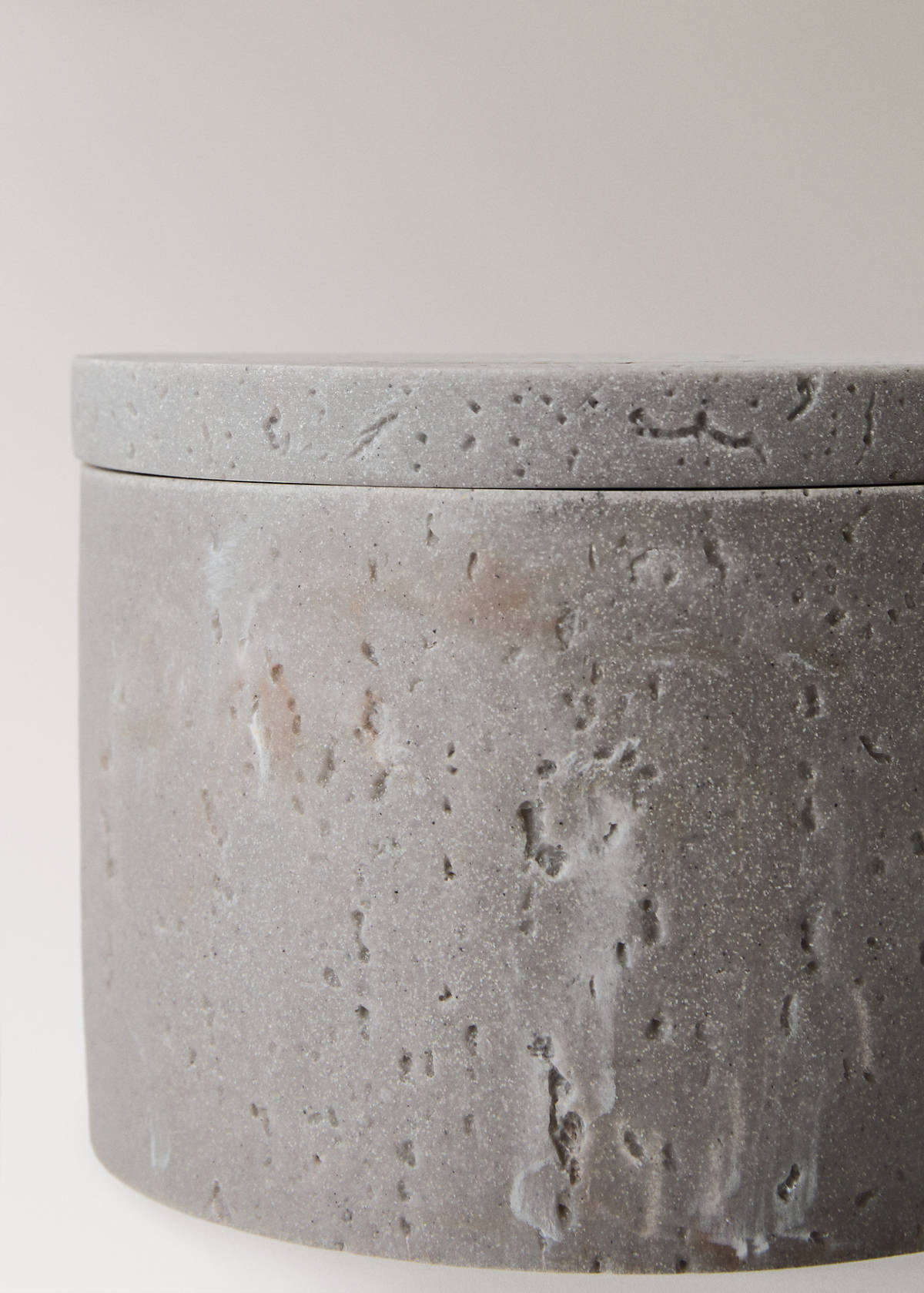 Medium resin bathroom container with marble effect — Light/Pastel Grey