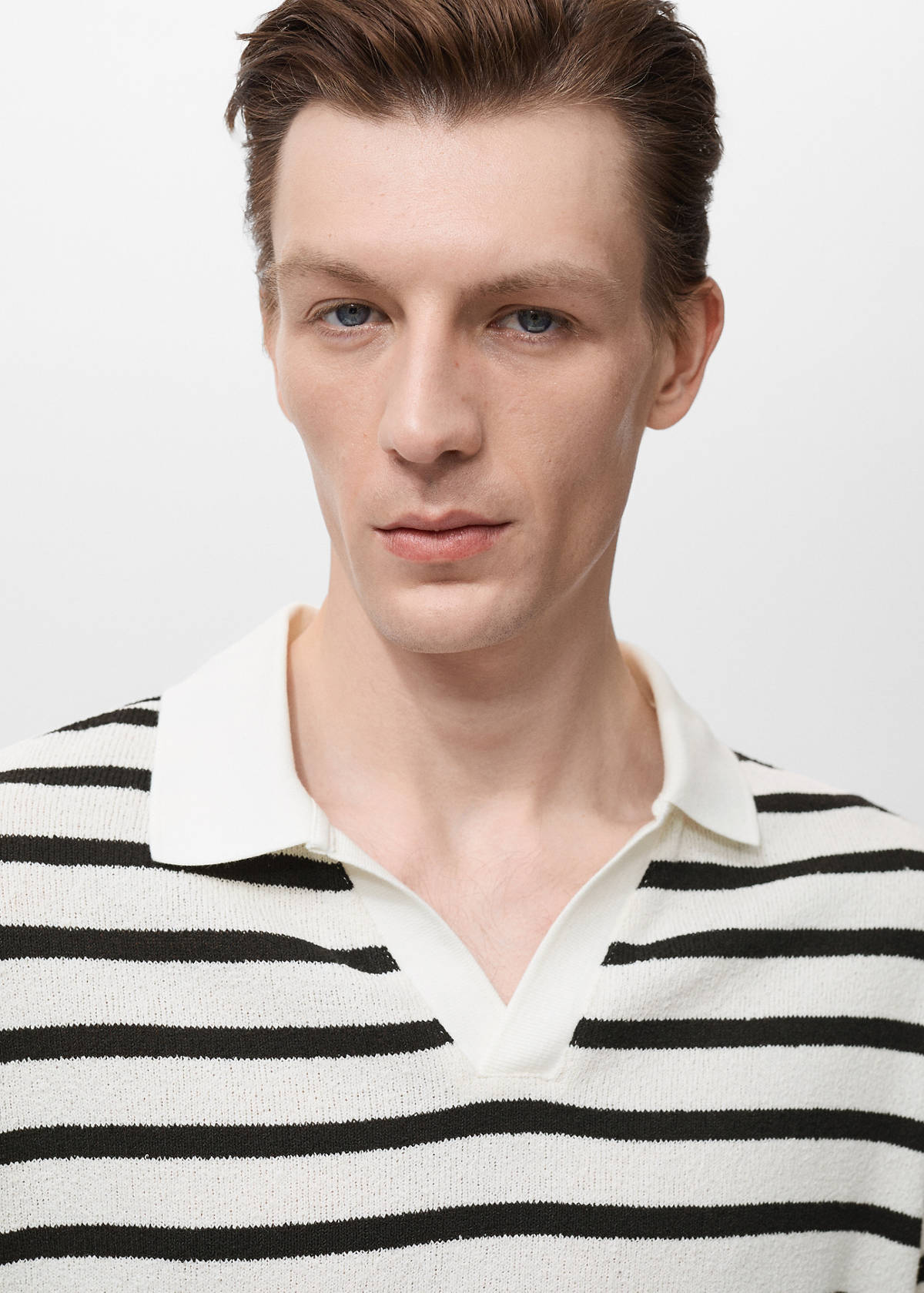 Striped textured knitted polo shirt — Off White