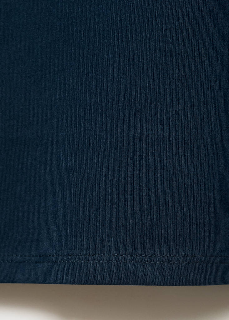 T-shirt with embroidered contrasting collar — Navy
