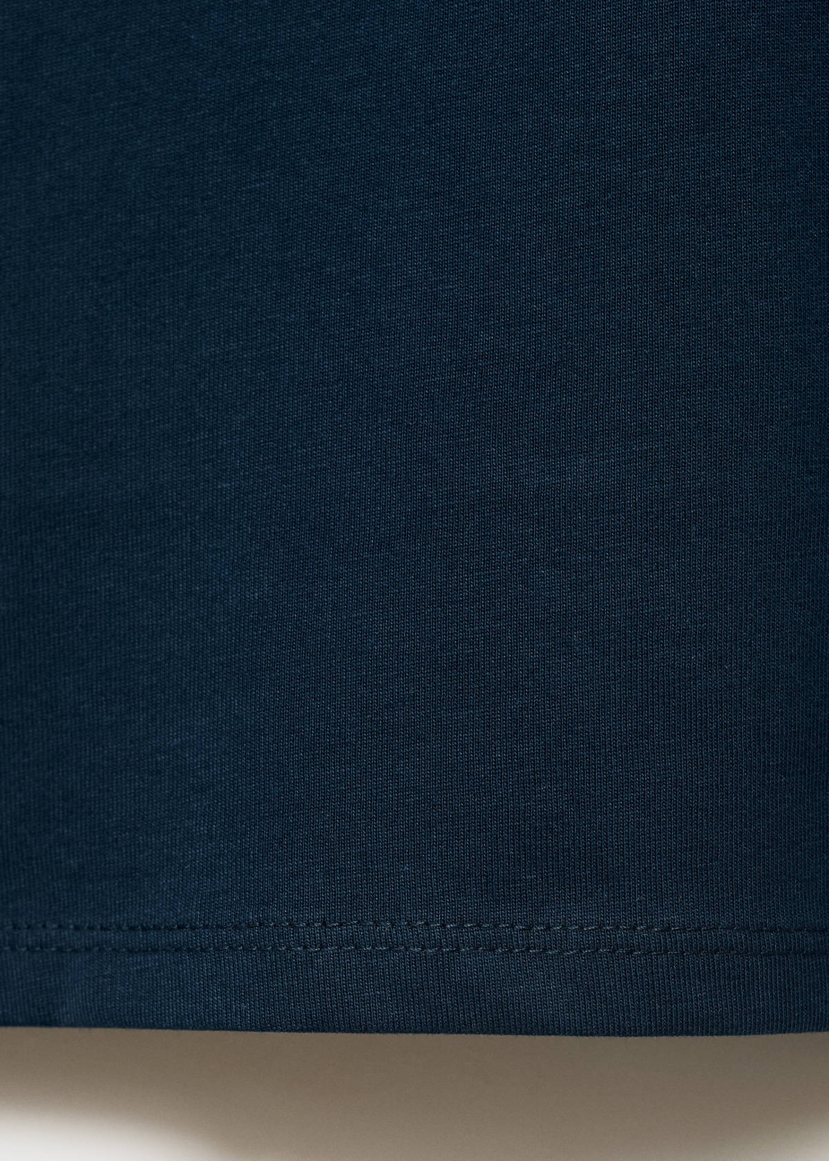 T-shirt with embroidered contrasting collar — Navy