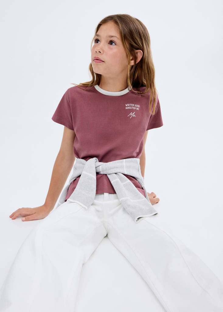 T-shirt with embroidered contrasting collar — Cherry