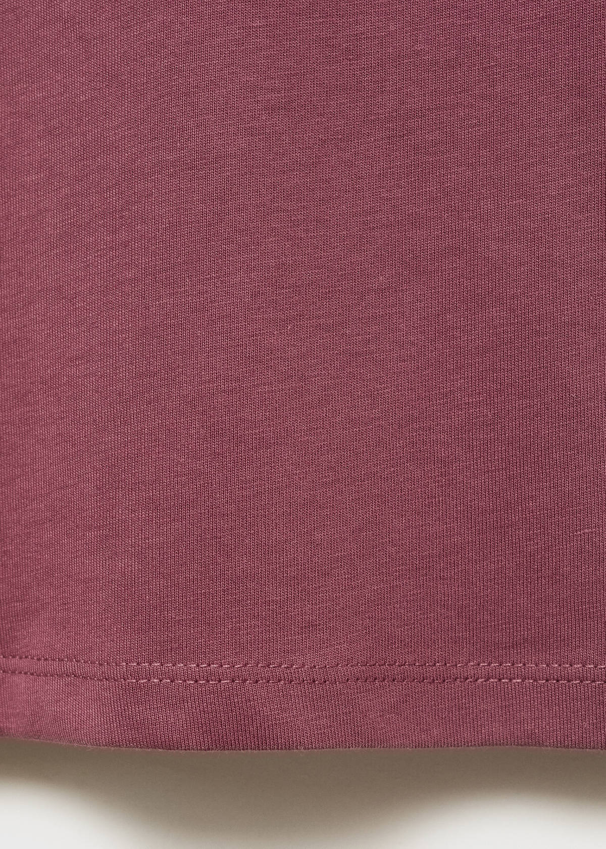 T-shirt with embroidered contrasting collar — Cherry