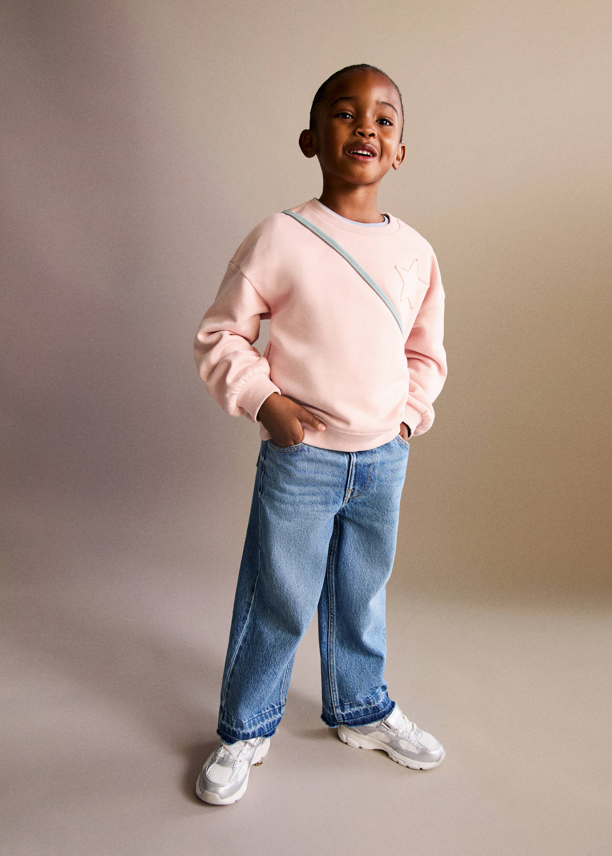 Sweat étoile brodée - Plan général