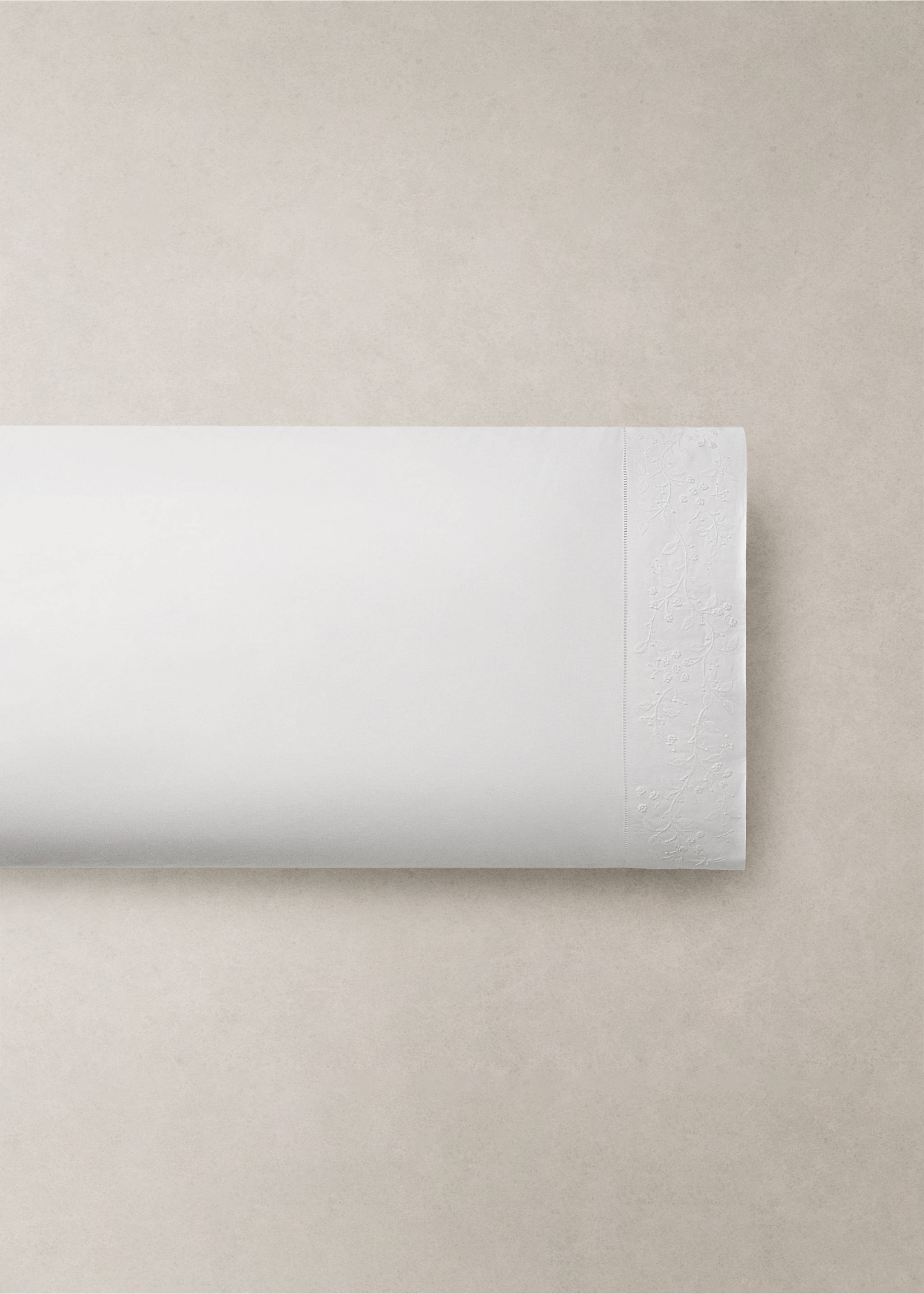 Çiçek işlemeli perkal pamuklu yastık kılıfı 45x110 cm - Ürün detayı 7, Beyaz. Ref: 17023310-00.