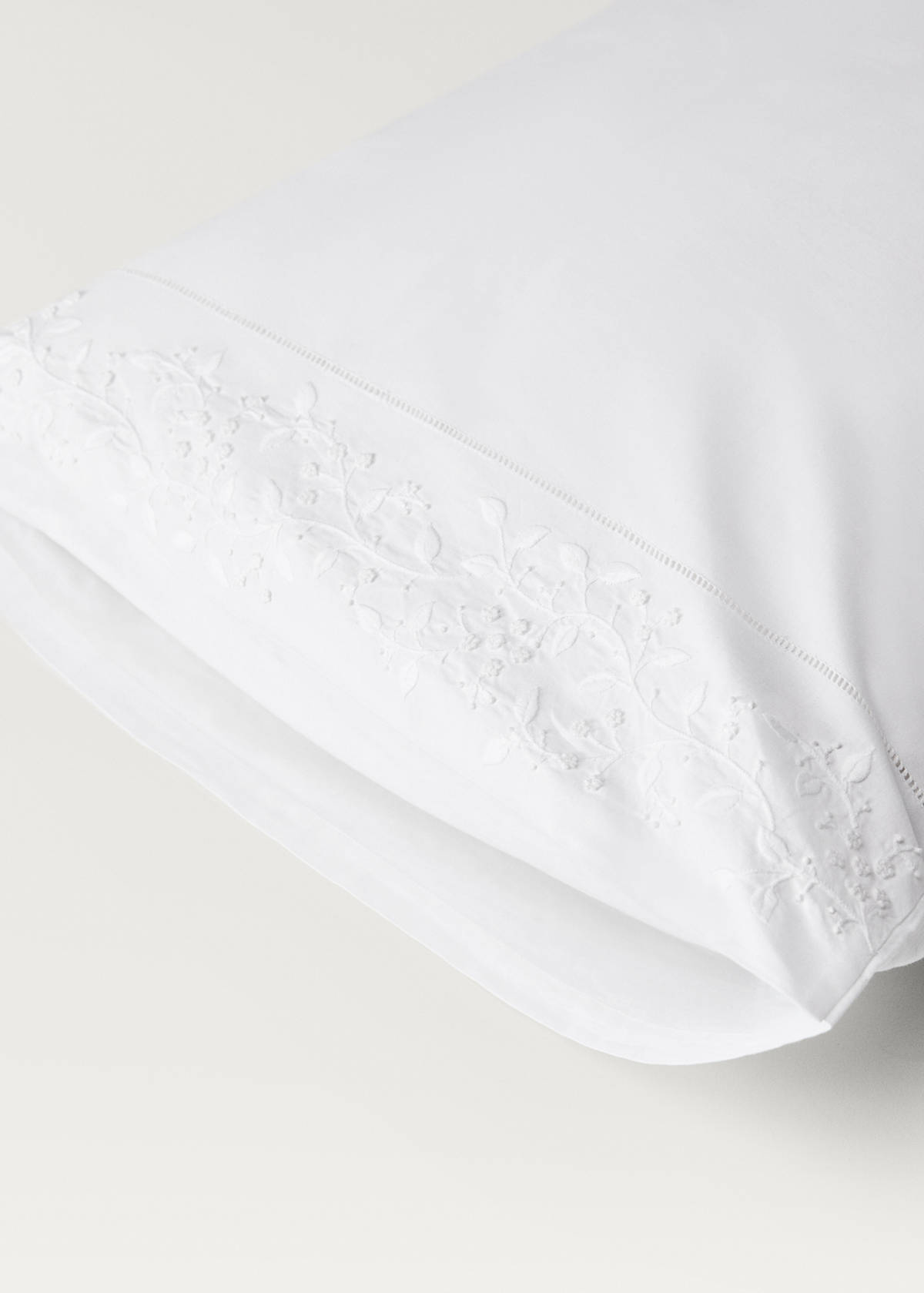Two pillowcases in embroidered floral percale cotton 50x75 cm — White