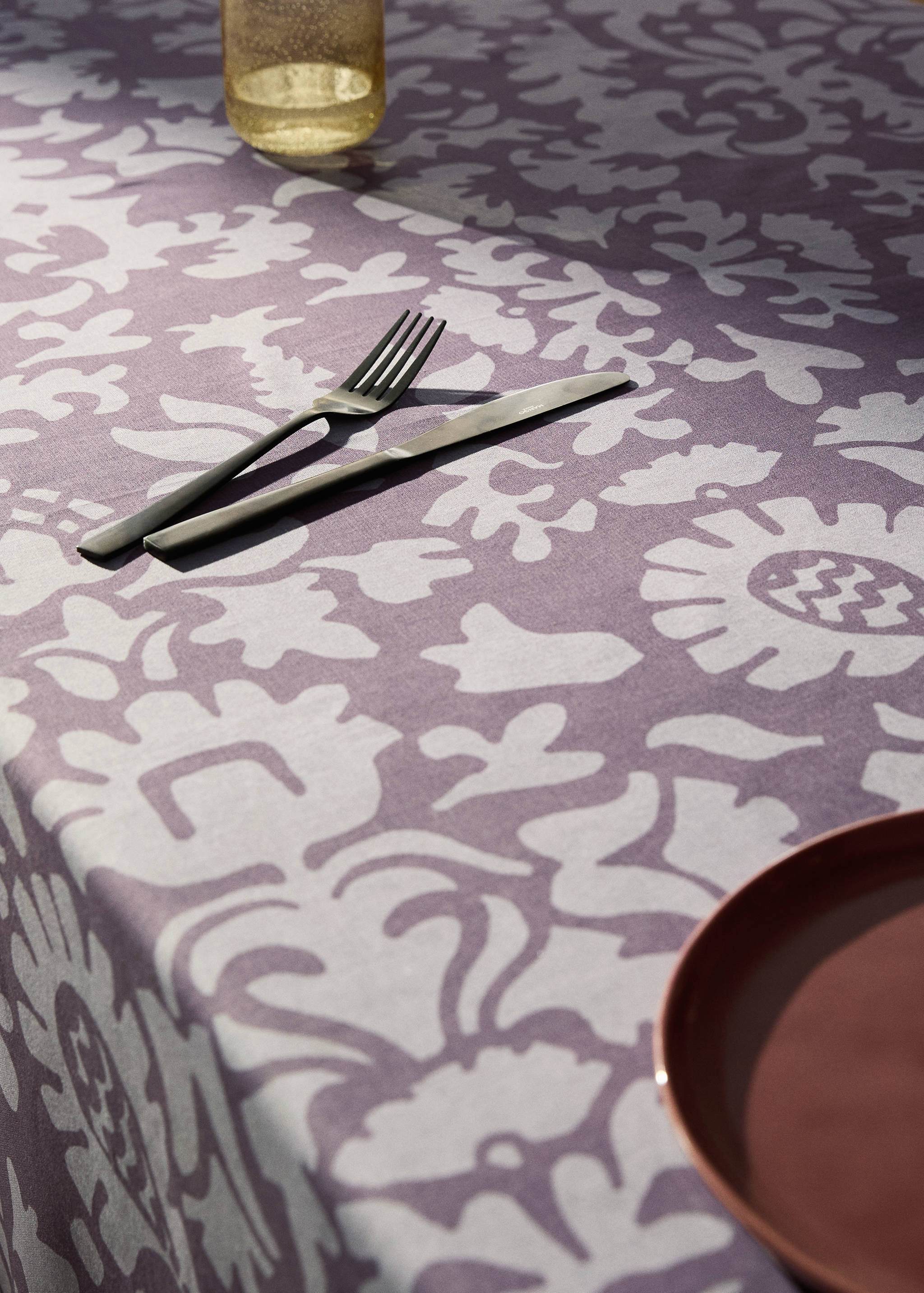 Printed canvas tablecloth for 2 to 4 diners - Details of the article 7