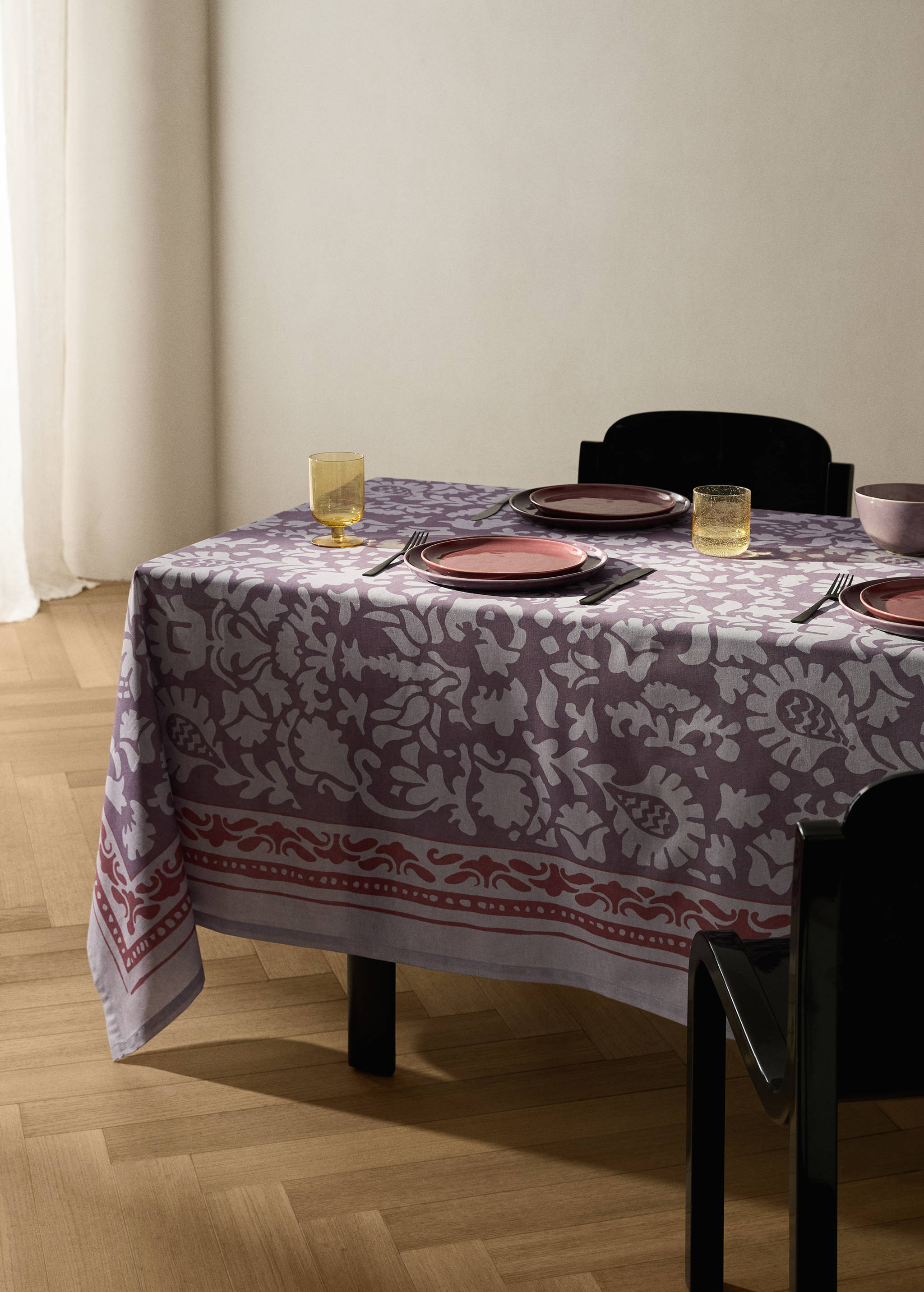Cotton tablecloth with leaf print for 6 to 8 guests - General plane