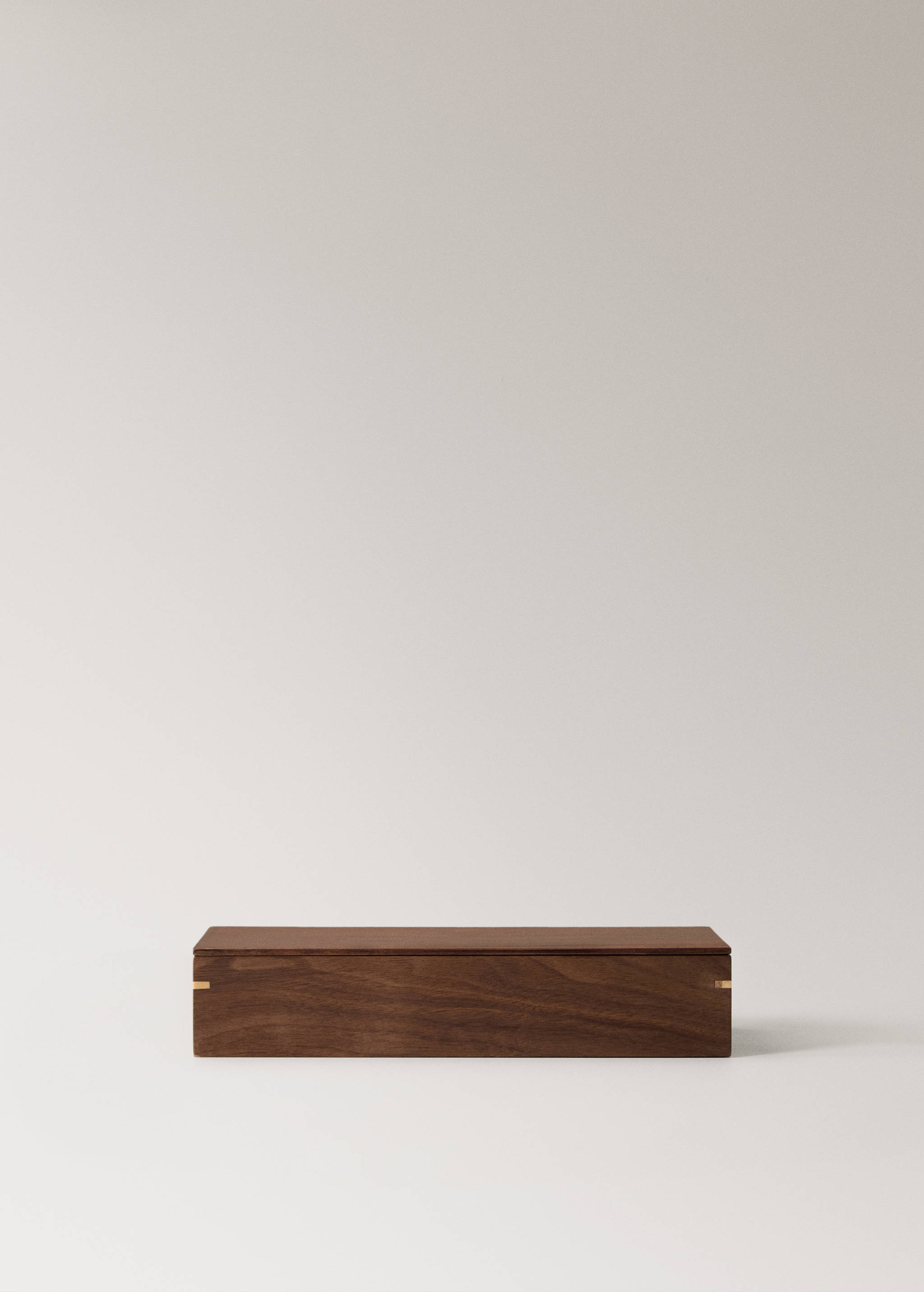 Wooden box with large lid - Article without model