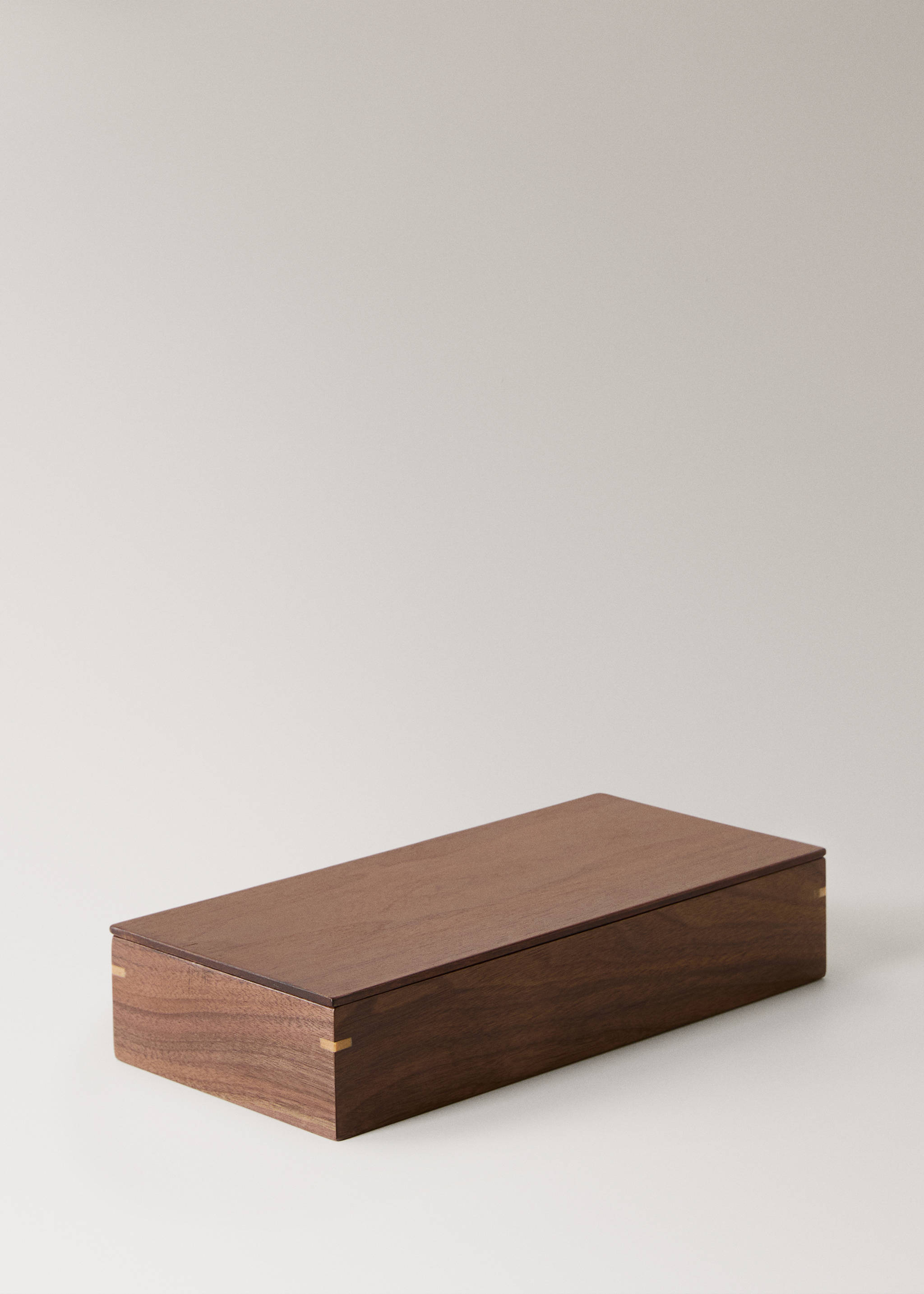 Wooden box with large lid - Details of the article 1