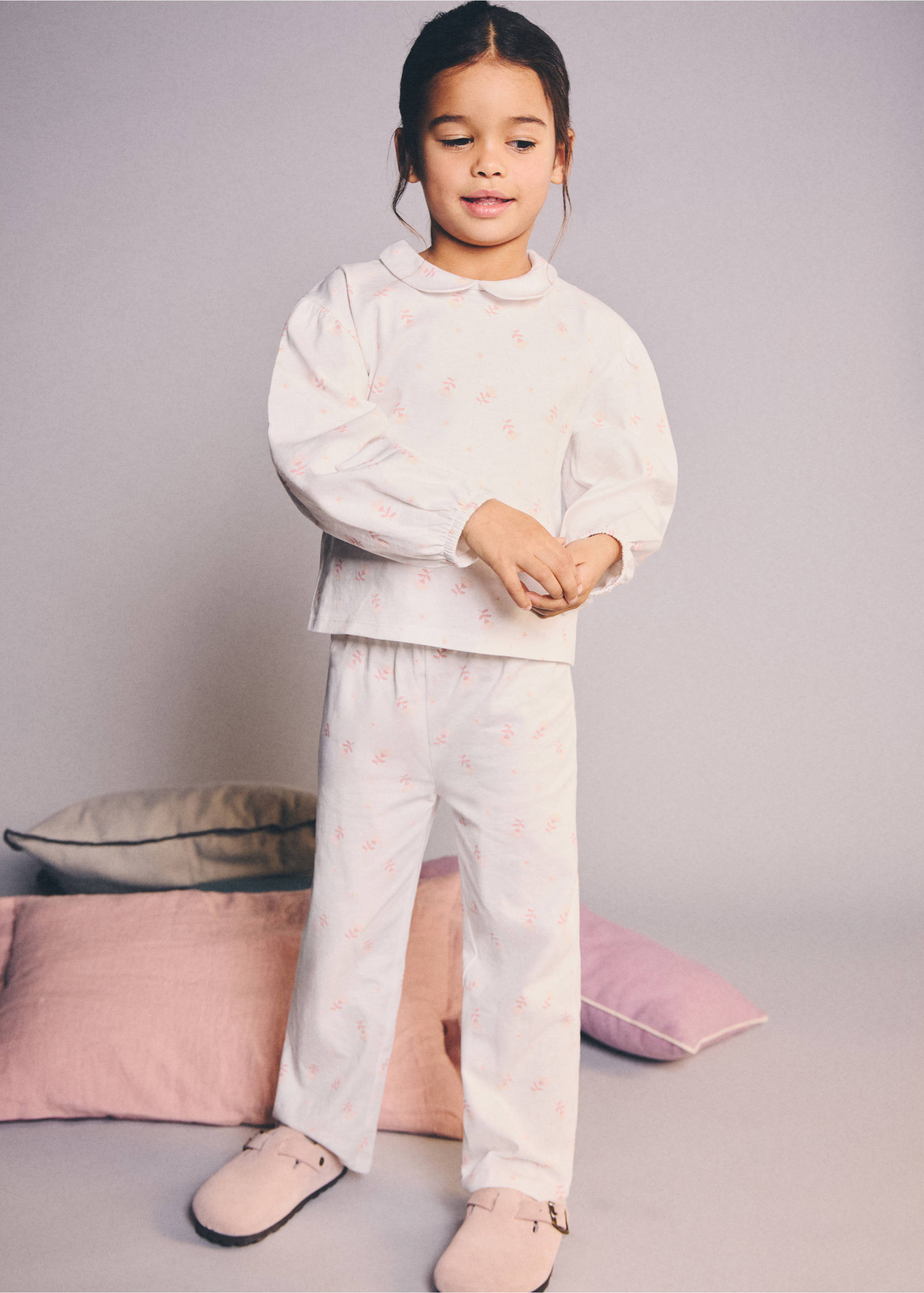 Pijama estampado cuello bebé - Plano general, Blanco roto. Ref: 17023799-00.