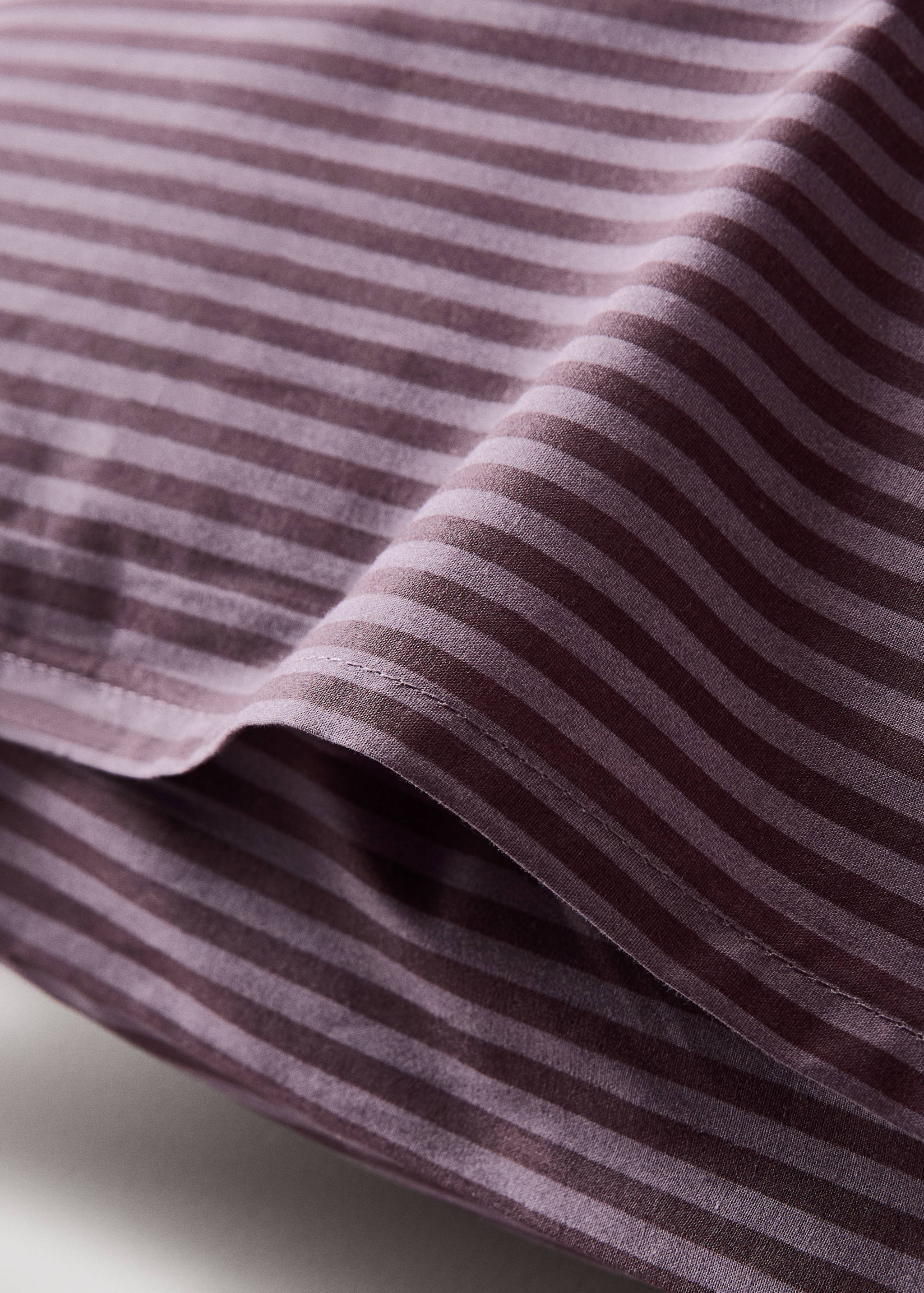 İki adet çizgili perkal pamuklu yastık kılıfı 50x75 cm - Ürün detayı 2