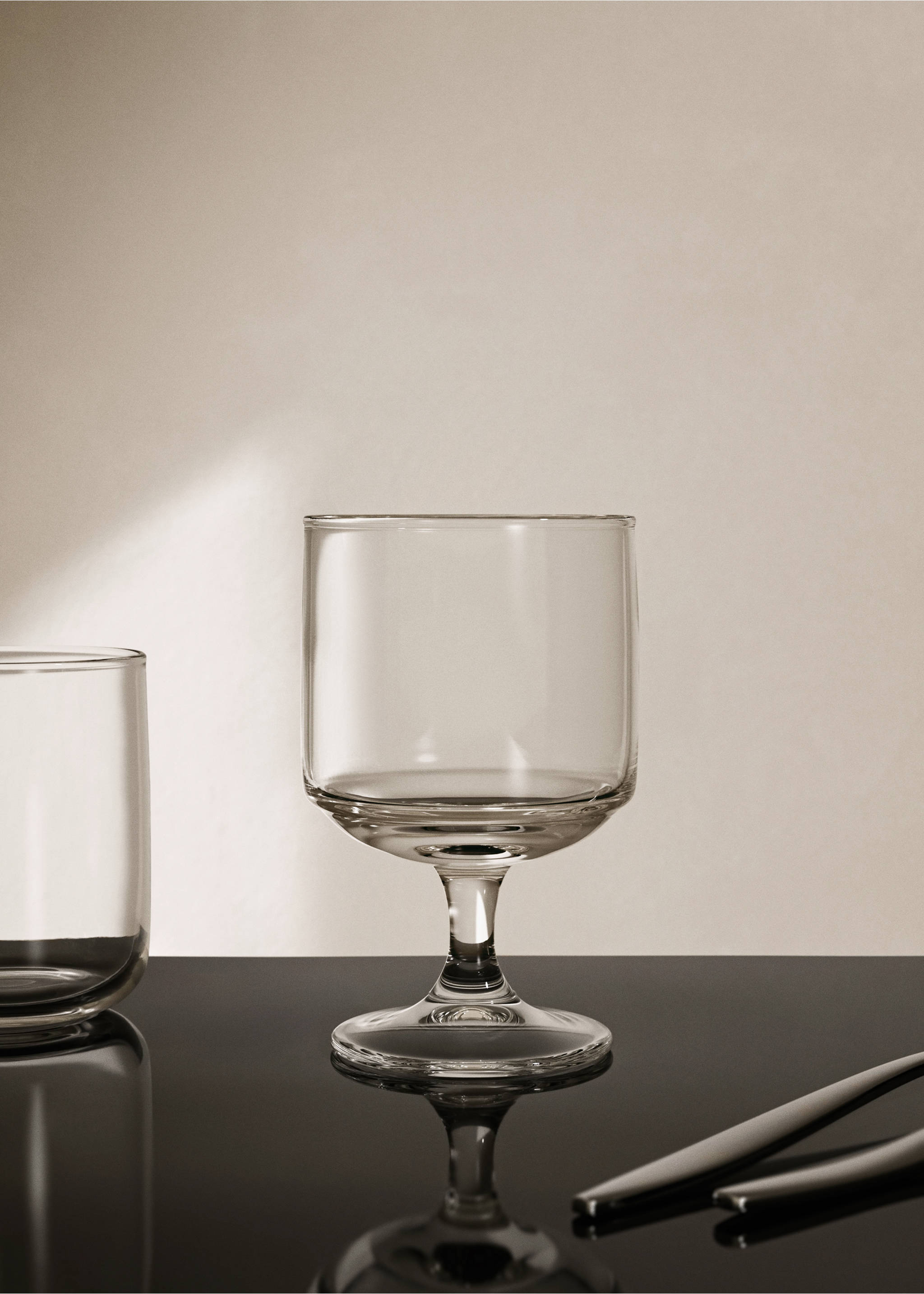 Clear glass cup - General plane, Off White. Ref: 17023828-00.