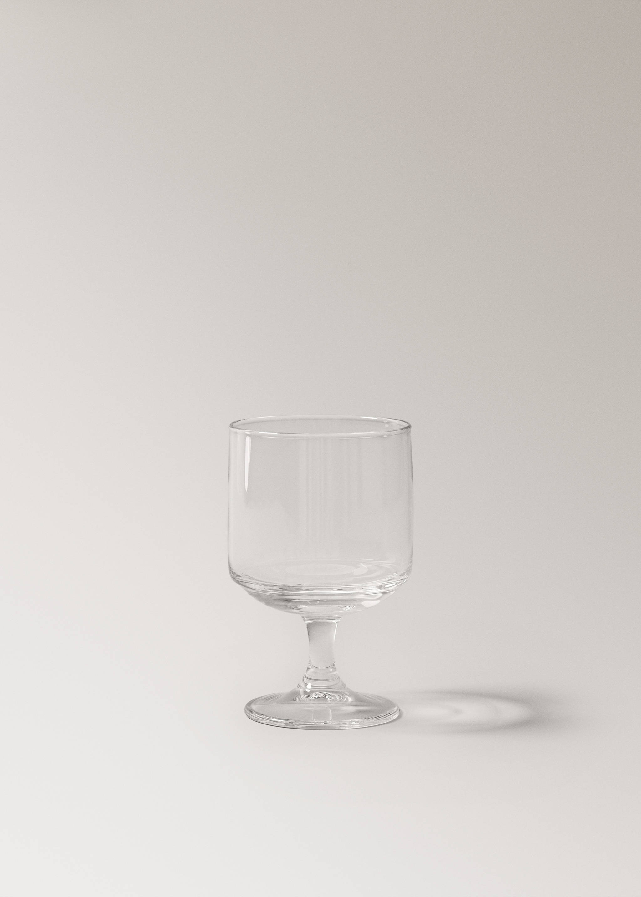 Prozirna staklena čaša - Artikl bez modela