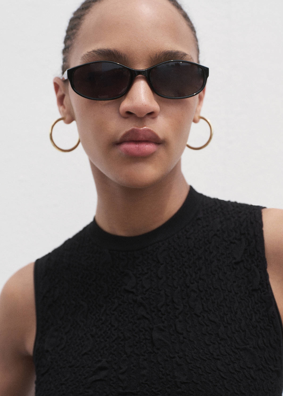 Textured crepe top — Black