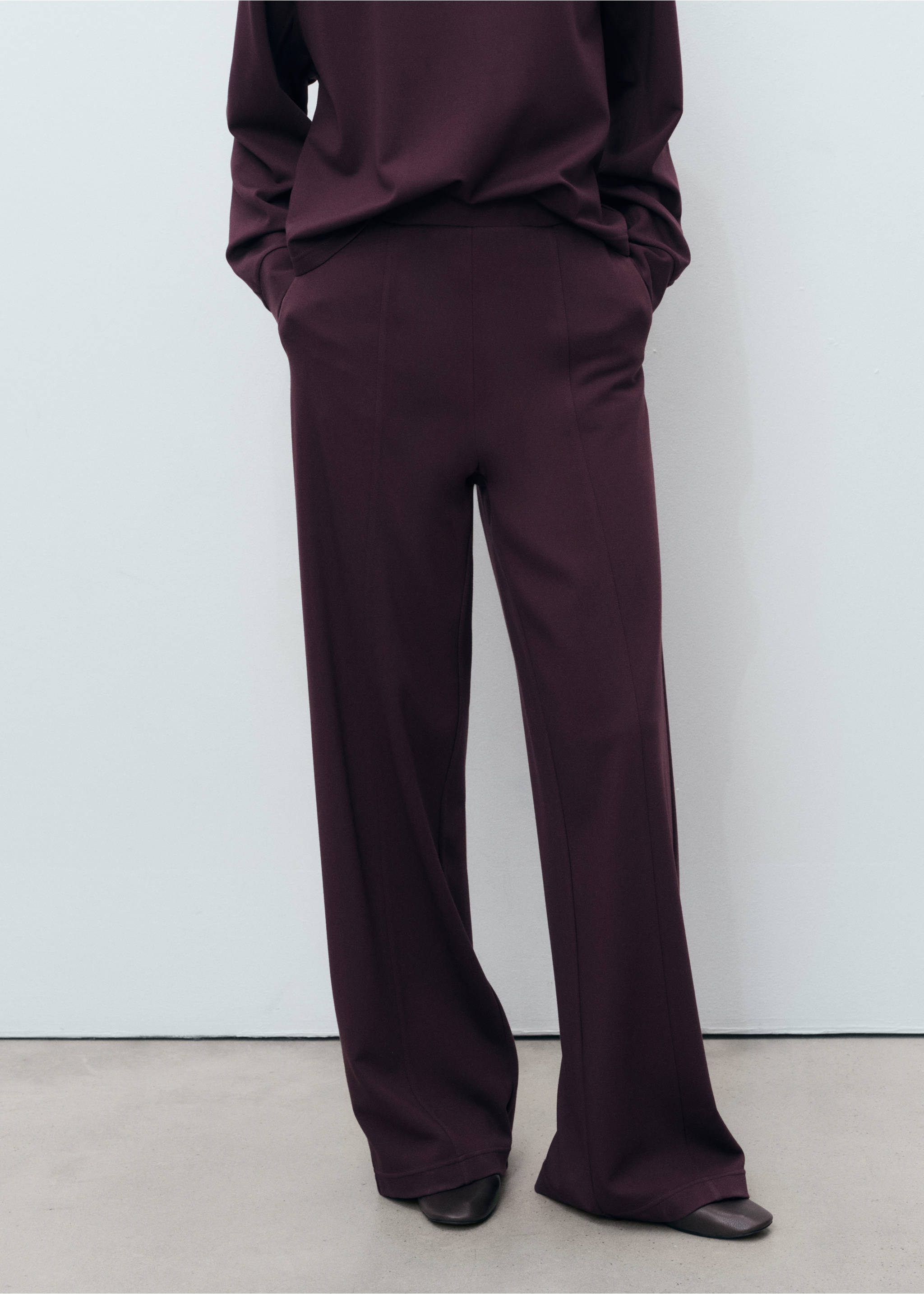 Jogger trousers with elastic waist - Medium plane, Burgundy. Ref: 17024098-00.