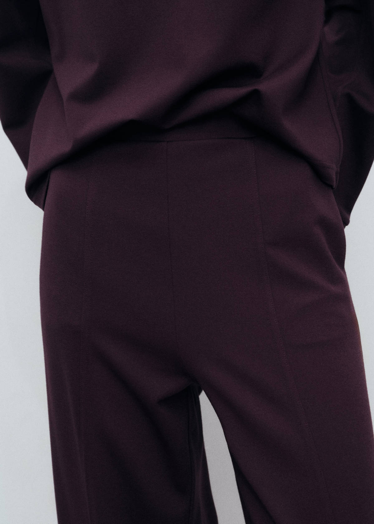 Jogger trousers with elastic waist — Burgundy