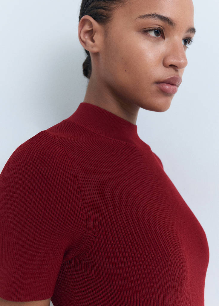 Perkins-neck knitted dress — Wine