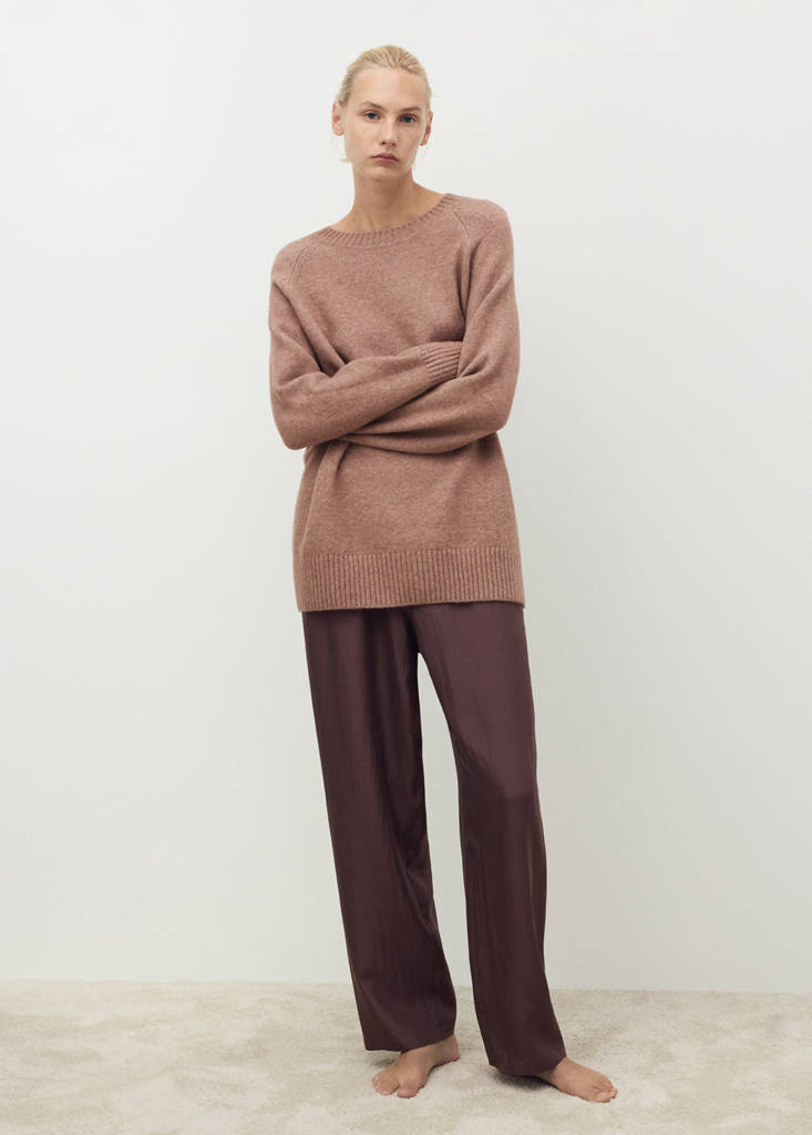 Round-neck knitted sweater — Medium Brown