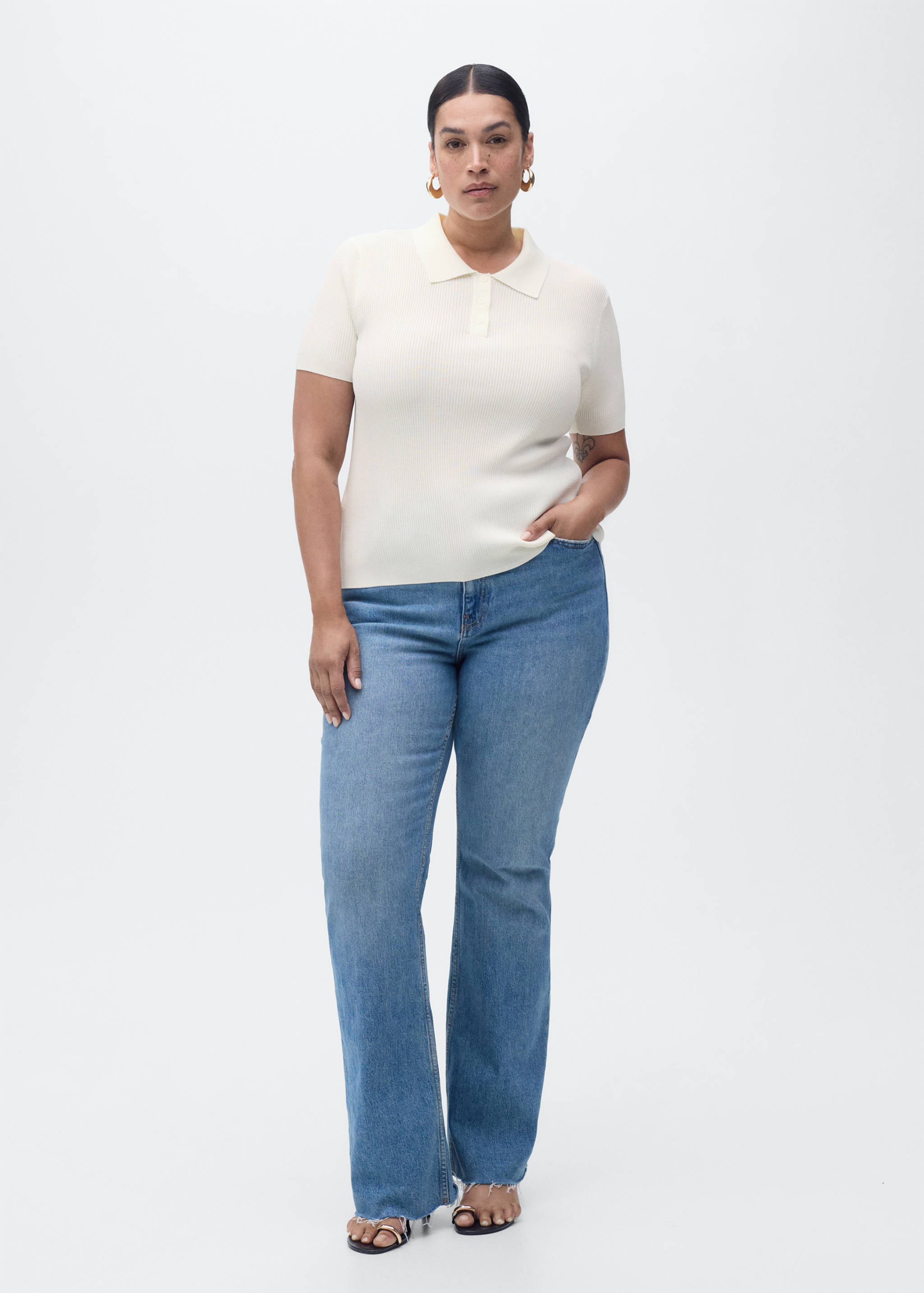 Sweter z krótkim rękawem i kołnierzykiem polo - Szczegóły artykułu 3