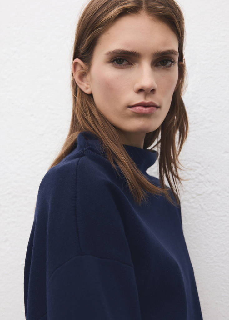 Ruched turtleneck sweater — Navy