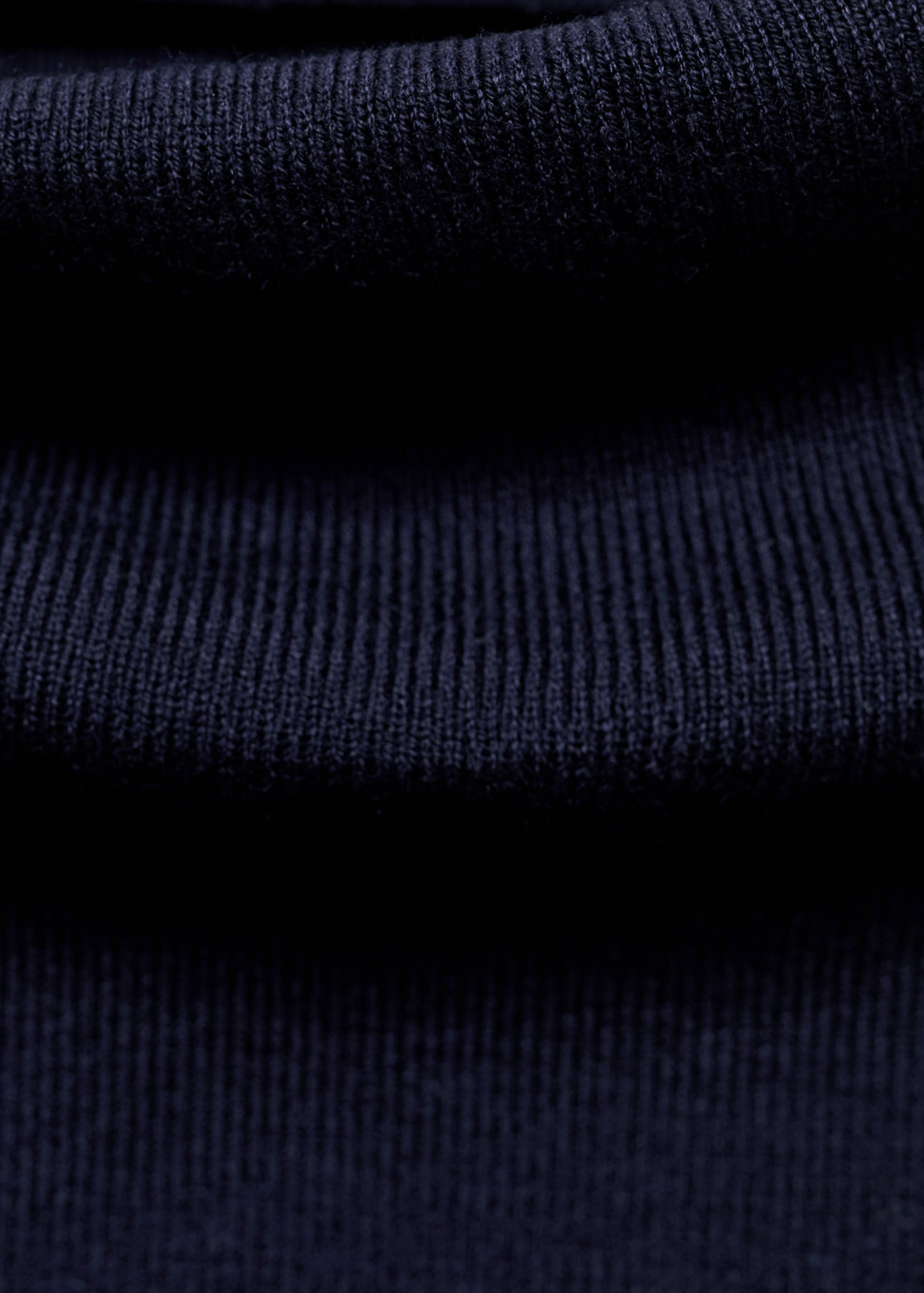 Rynkad tröja med polokrage - Detaljer om artikeln 0