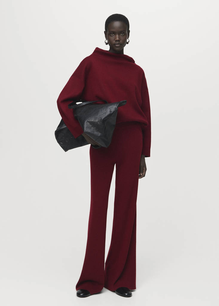 Ruched turtleneck sweater — Maroon
