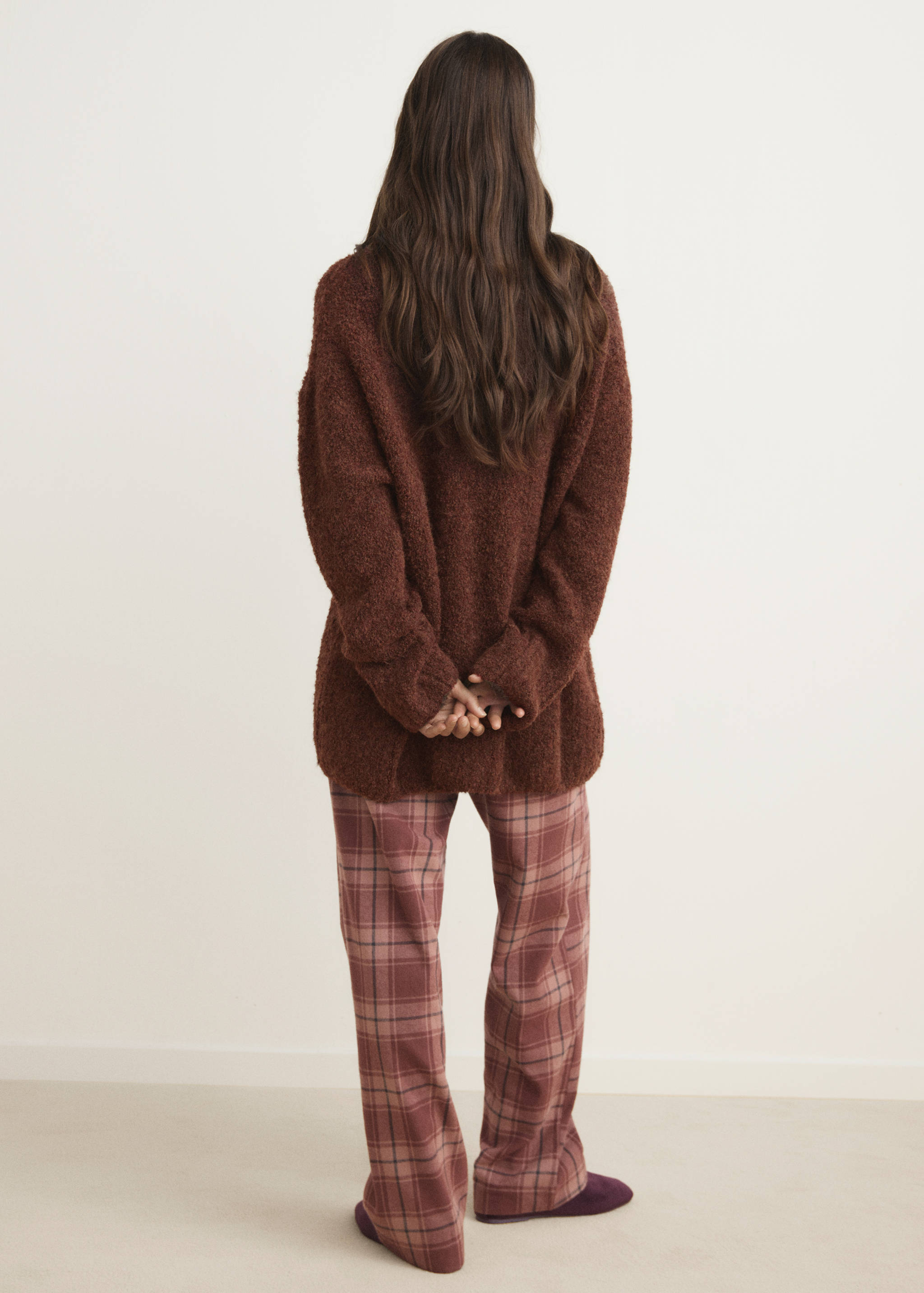 Bouclé turtleneck sweater - Reverse of the article