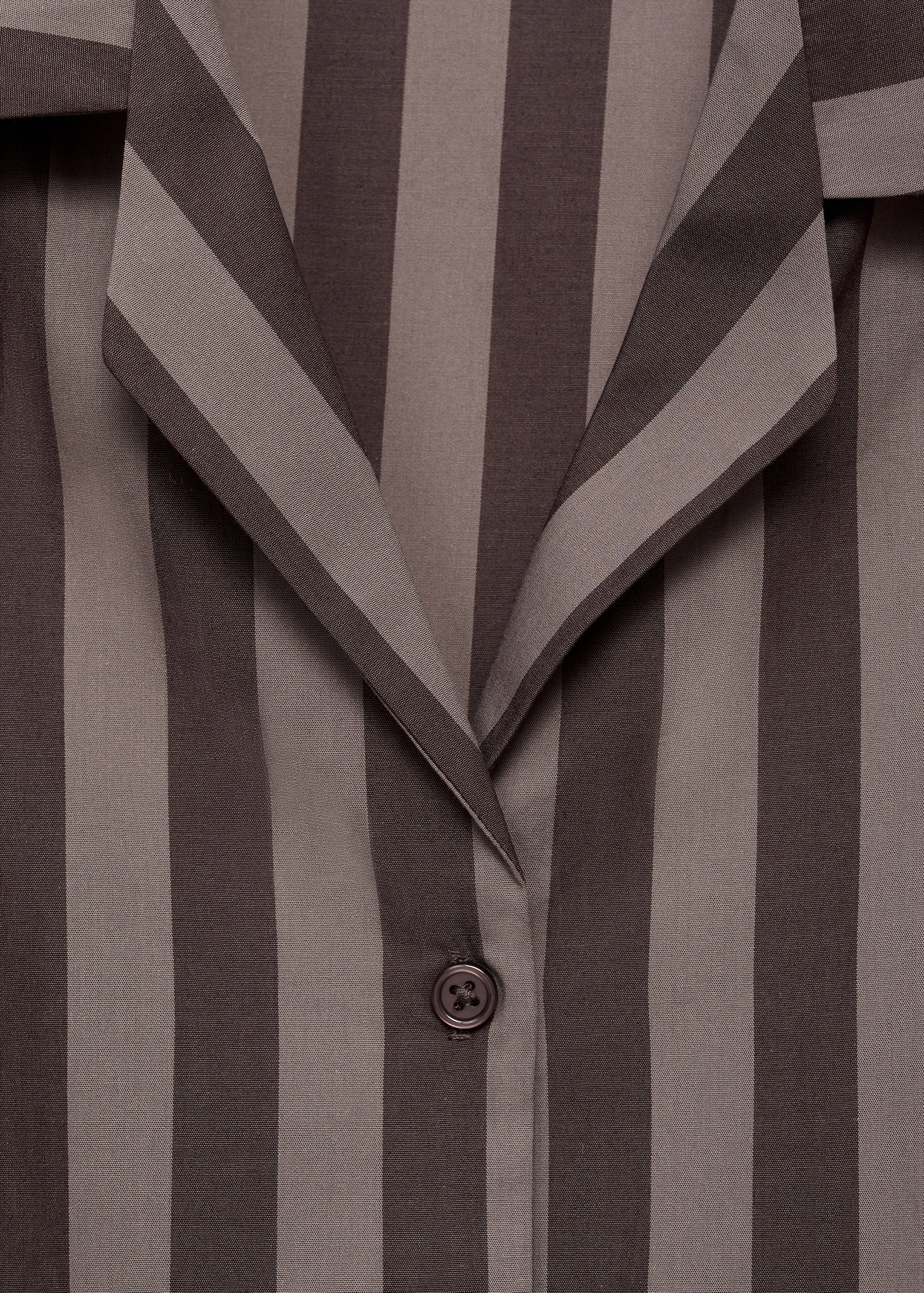 قميص بيجامة بخطوط نسيجية - تفاصيل المنتج 8