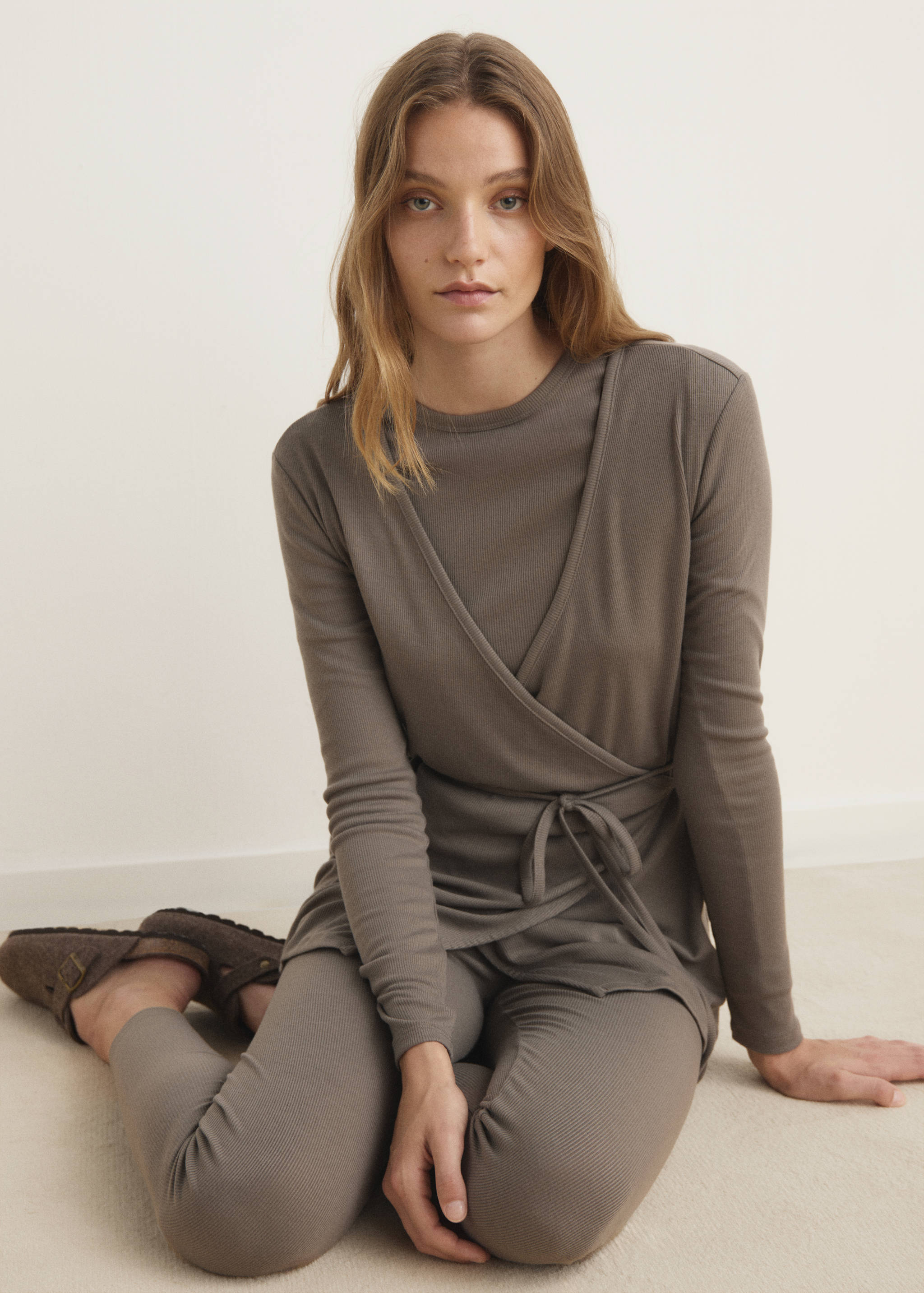 Кардиган в рубчик с завязками - Деталь изделия 2