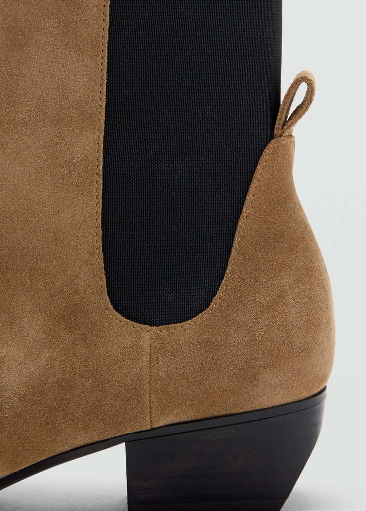 Heel suede ankle boot — Medium Brown