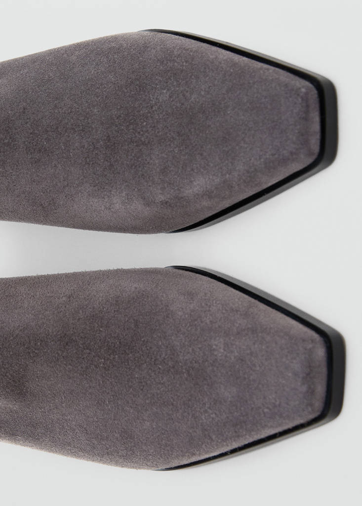 Heel suede ankle boot — Grey