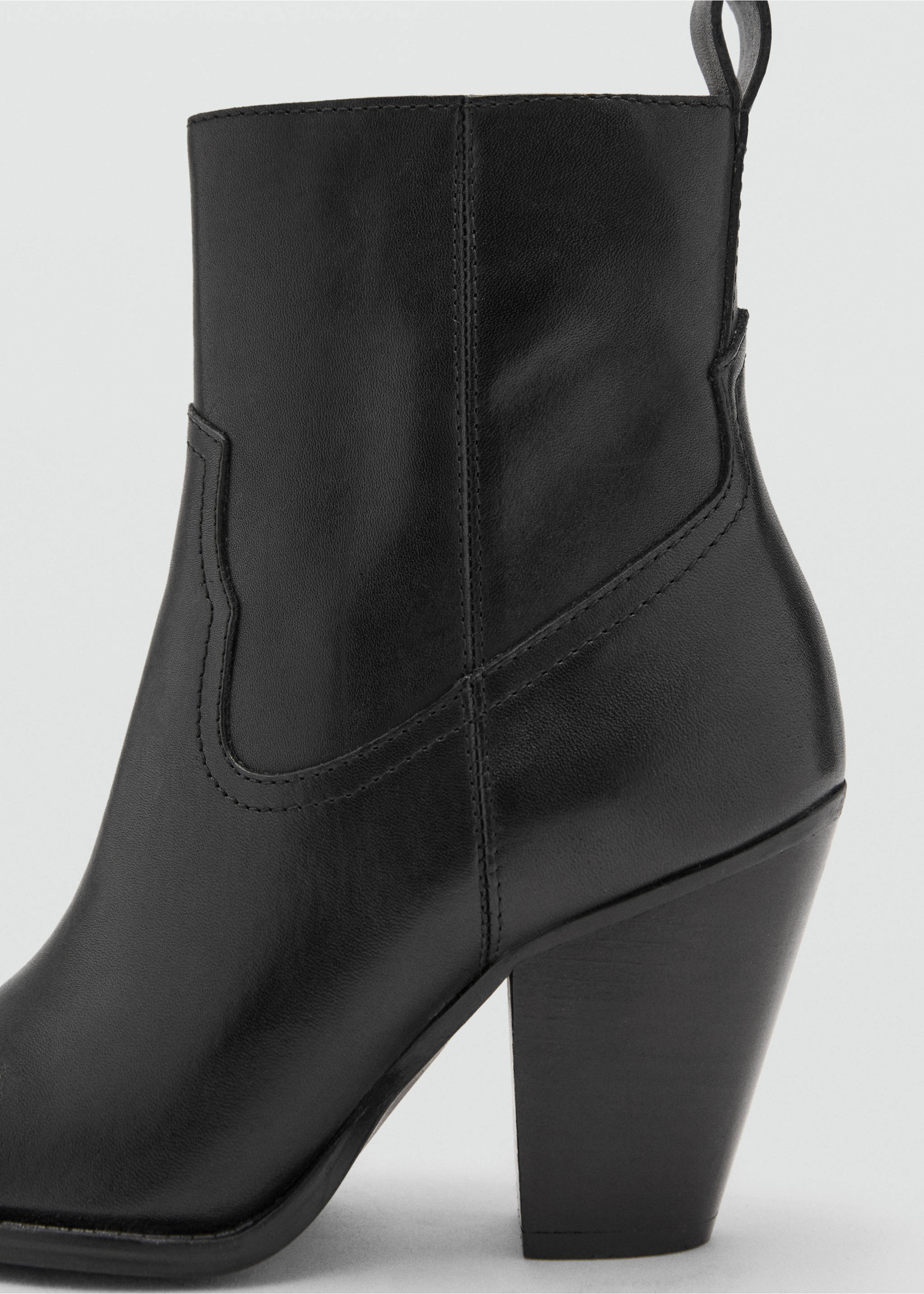 Bottines cuir talon bloc - Détail de l'article 1, Noir. Ref: 17024115-00.