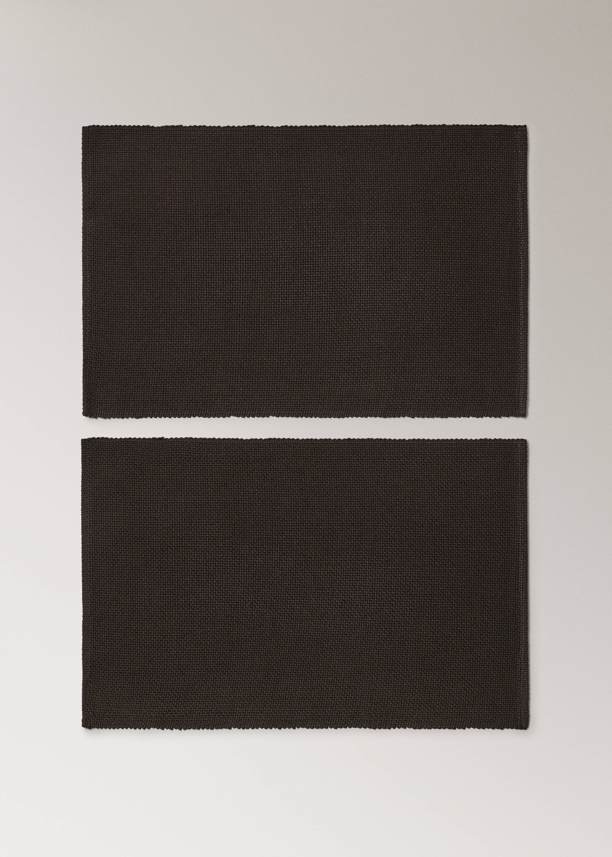 Cotton placemat made from piqué-textured cotton fabric - Article without model