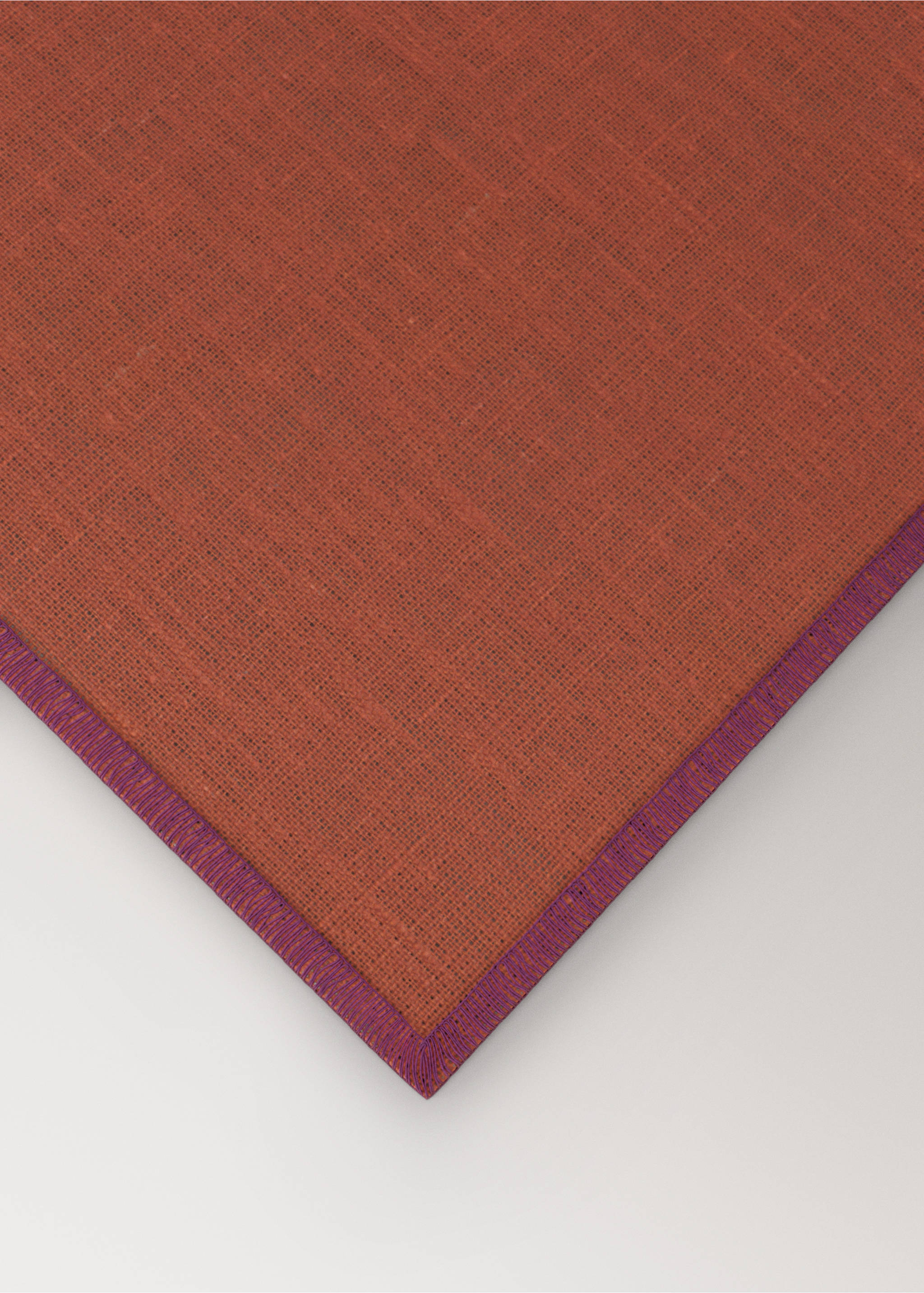 Set de table 100 % lin enduit overlock contrasté - Détail de l'article 1, Orange brûlé. Ref: 17024133-00.
